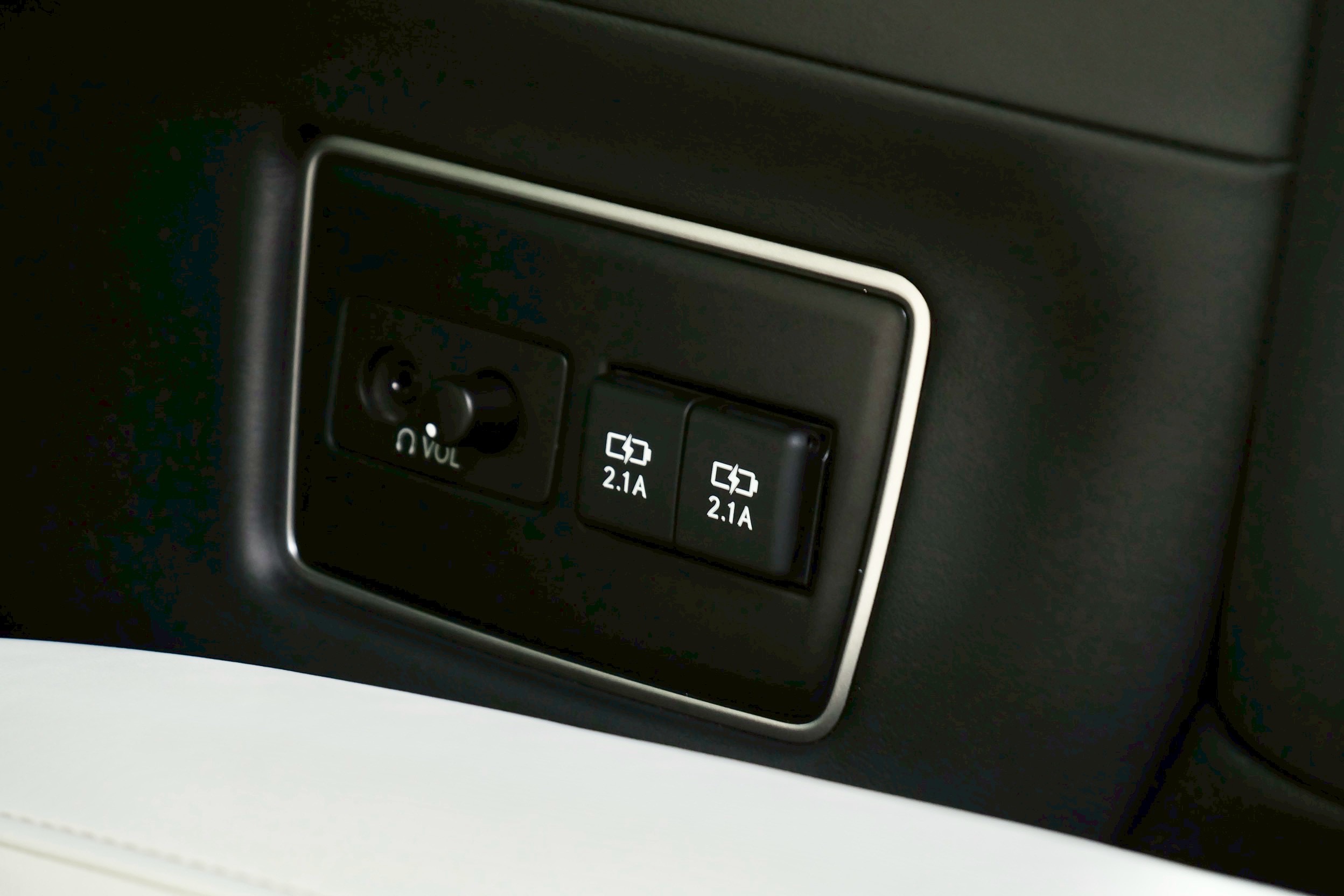 Lexus LM300h Exclusive 4-Seater ปี 2023