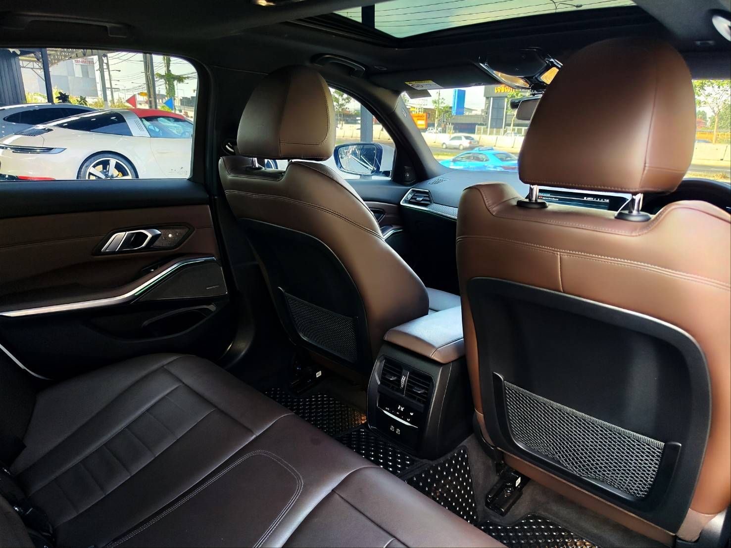 BMW SERIES 330e M SPORT ปี 2023