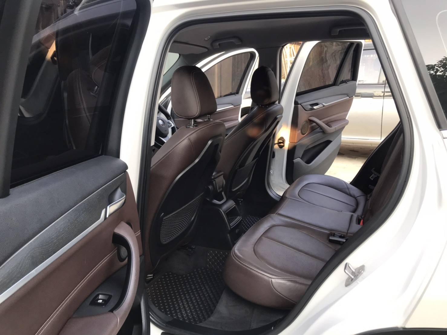BMW X1 1.8d ปี 2016