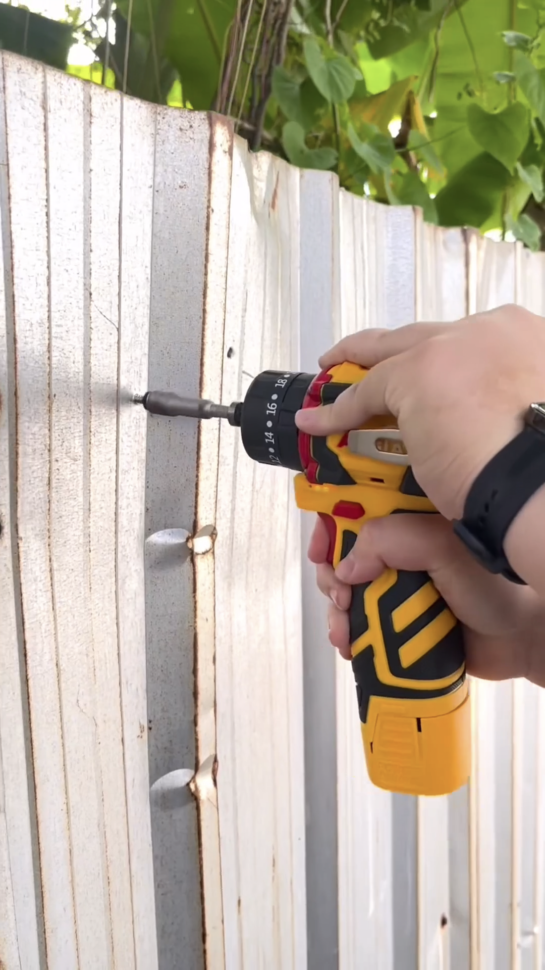 สว่านไขควงกระแทกไร้สาย 5in1 ยี่ห้อ AKITA รุ่น AK-SCDB-16.8V