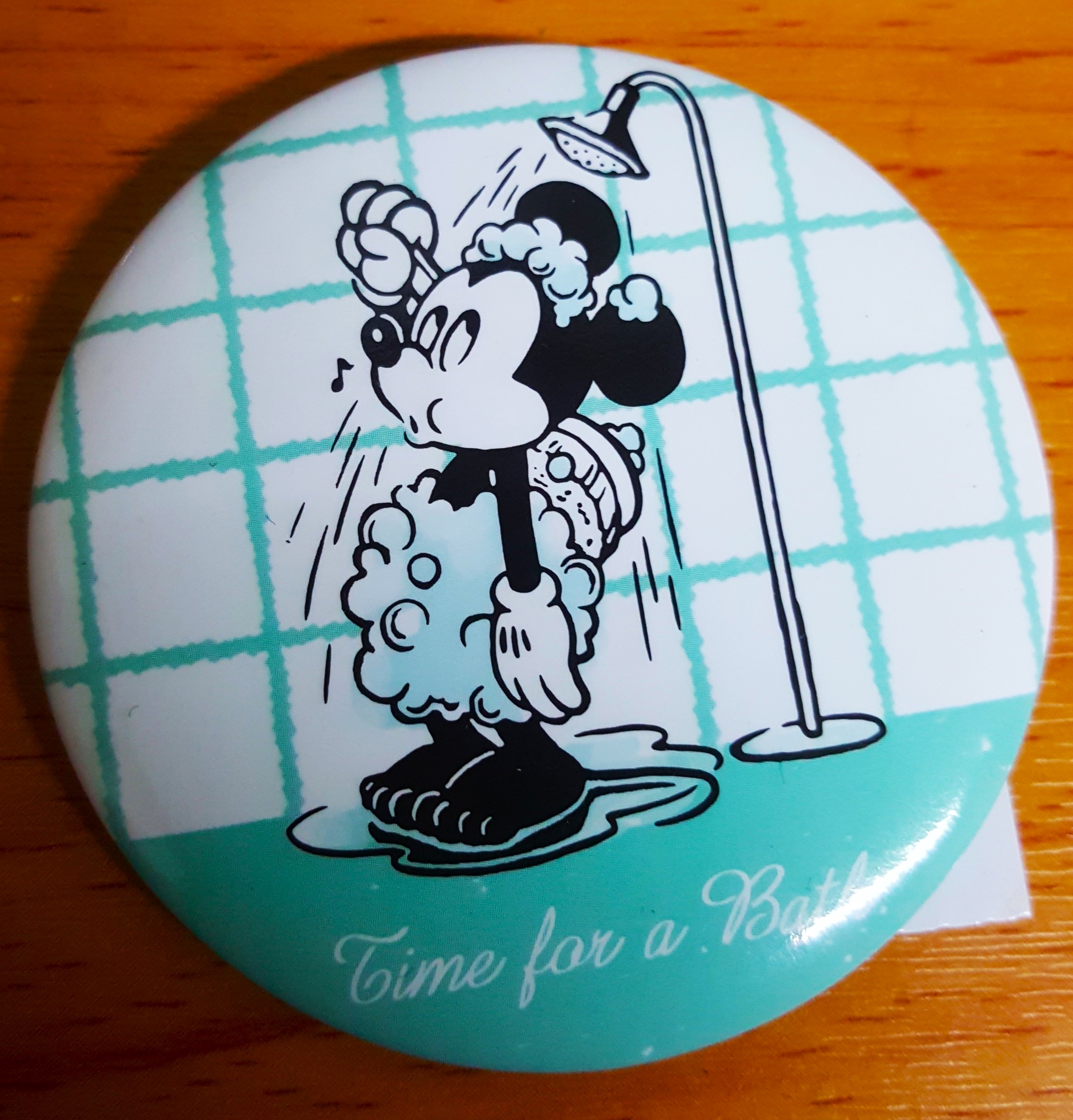 เข็มกลัดมิกกี้เม้าส์ Mickey Mouse ของแท้จากดิสนีย์สโตร์ ญี่ปุ่น