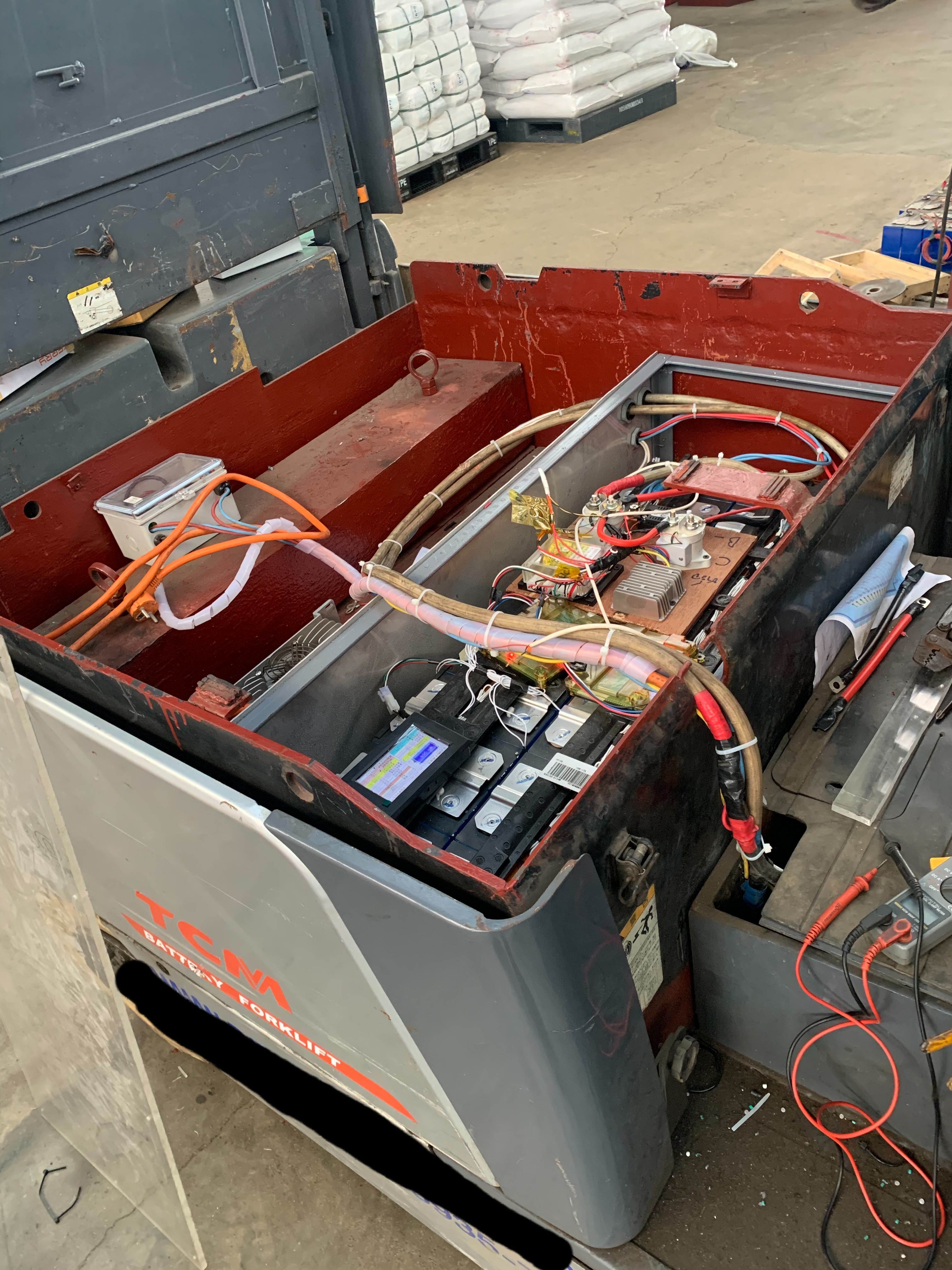 แบตเตอรี่โฟลคลิฟท์ไฟฟ้า forklift 80v 300Ah
