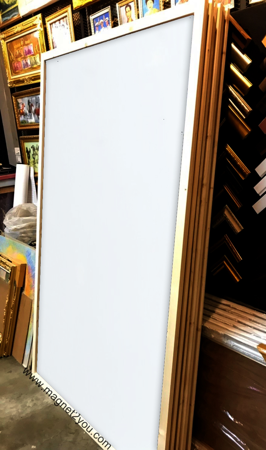 กระดานไวท์บอร์ดติดแม่เหล็กได้ 120x240 ติดผนัง (โครง 10 MM)กรอบไม้สนเลือกสีได้
