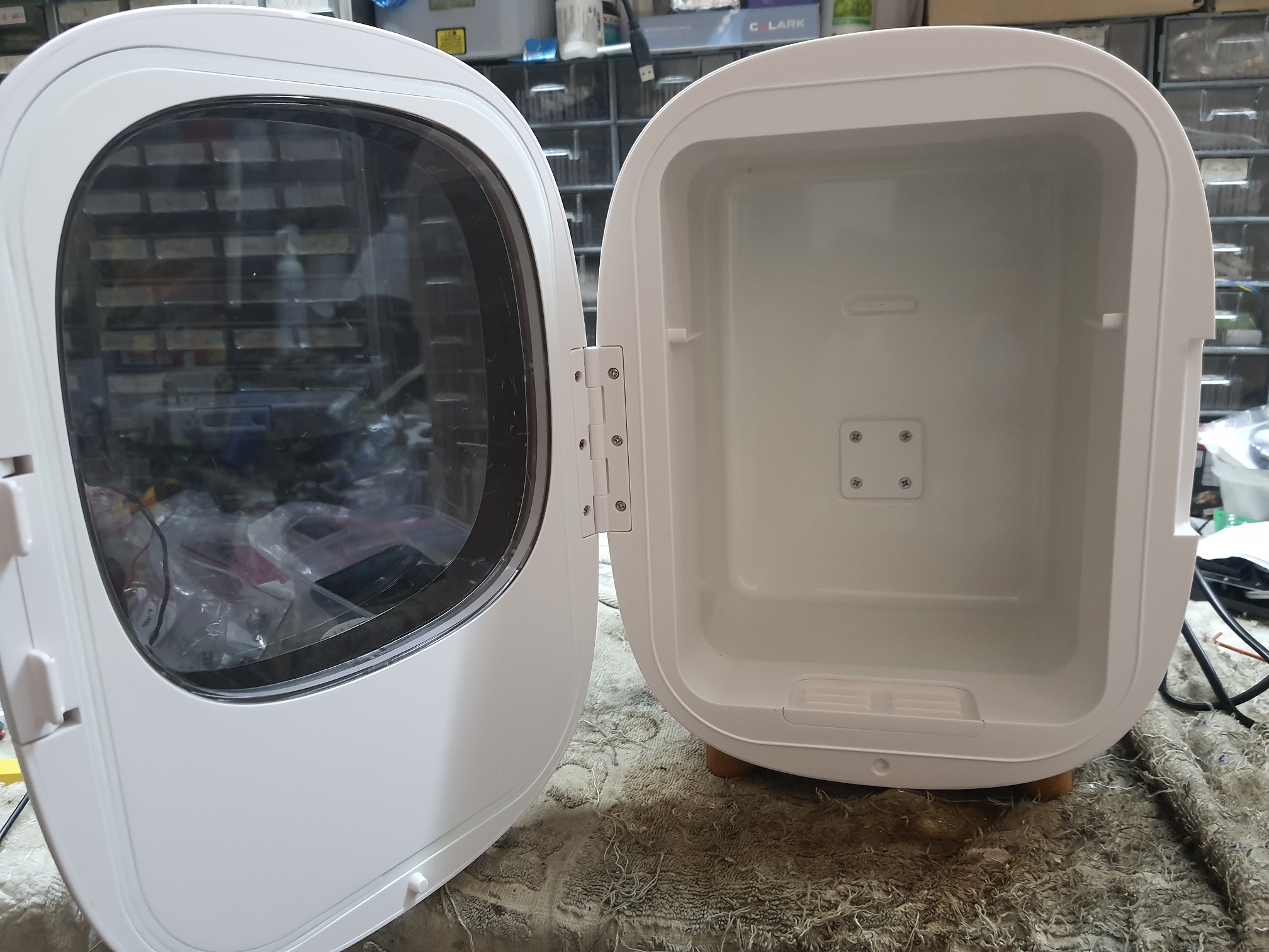 ซ่อมตู้เย็นมินิ ยี่ห้อ Baseus อาการเครื่องไม่ทำความเย็น