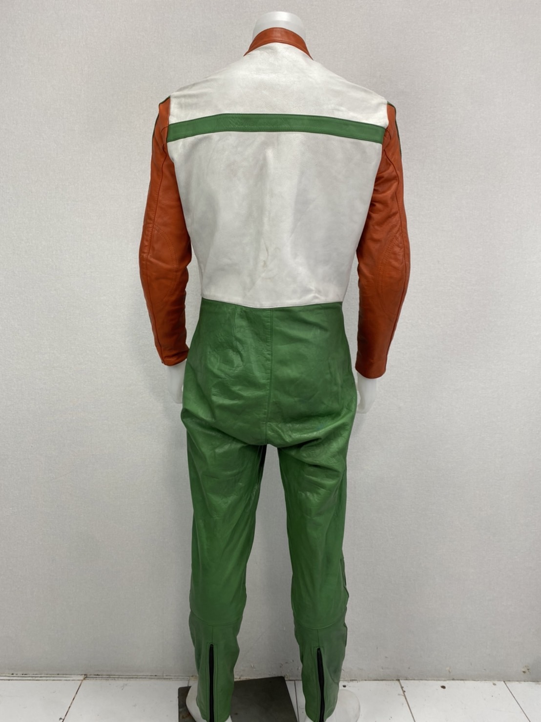 Racing suit ( มือสอง ) RCSS 011 : อก 38 ” เอว 32 “ ยาว 59 ** MJK **