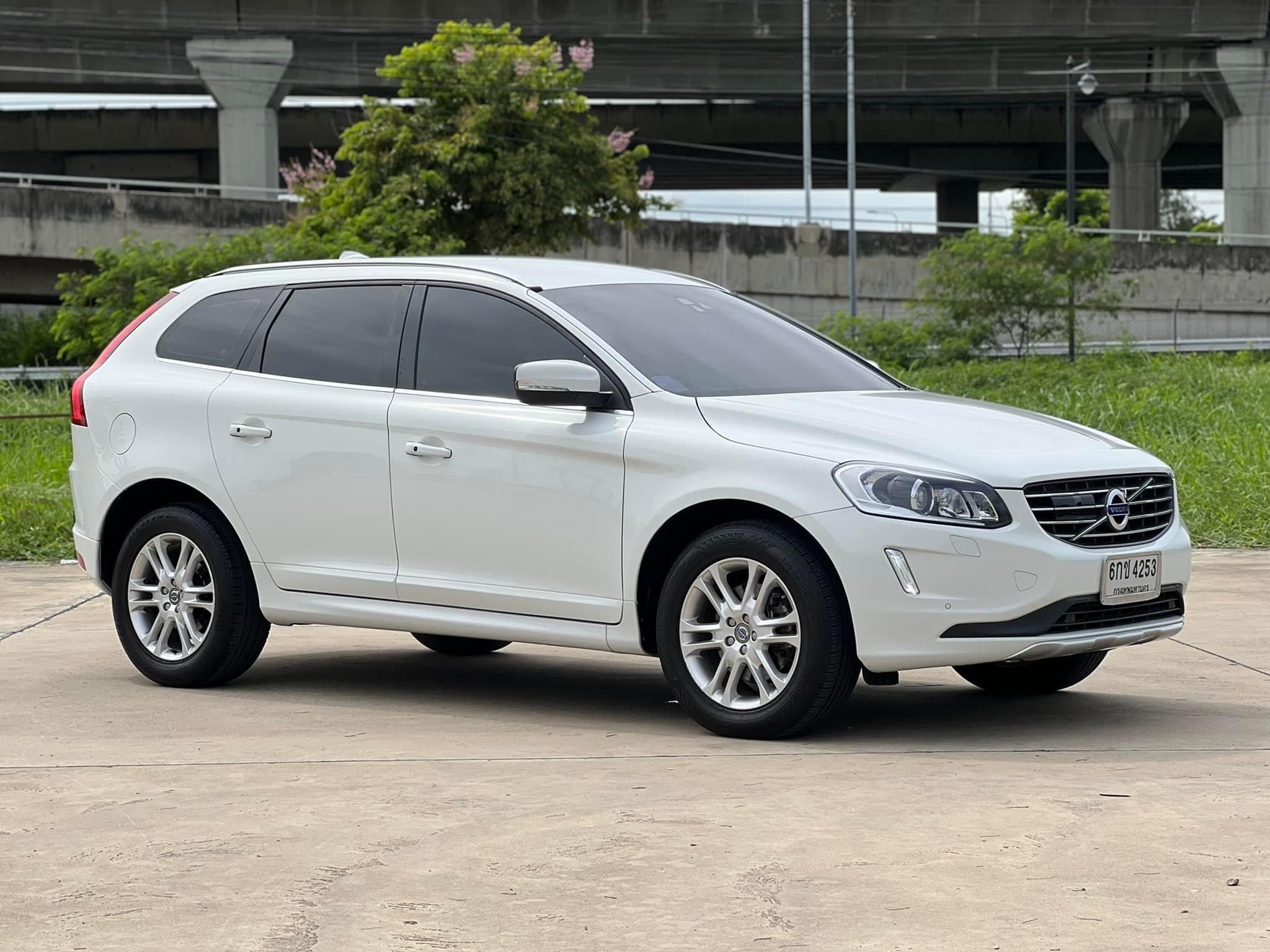 Volvo XC60 D4 2.0 4WD ปี 2017