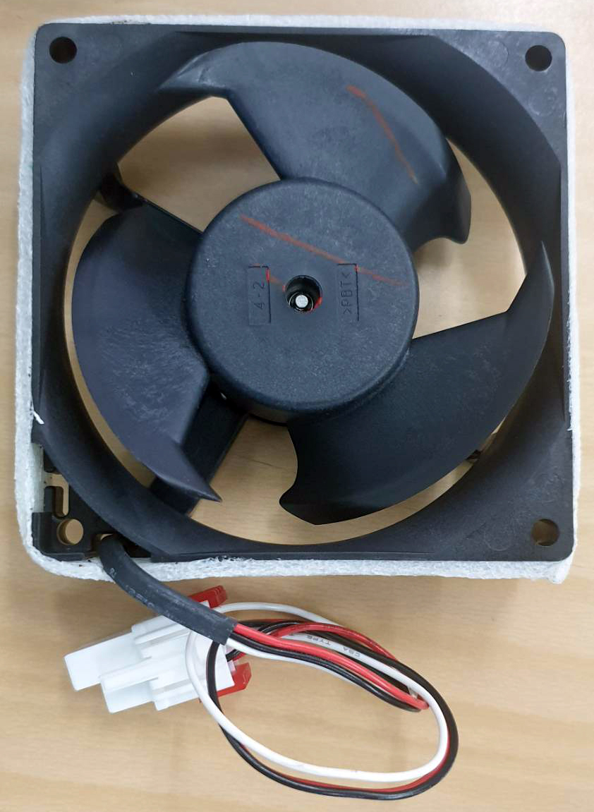 พัดลมตู้เย็น SAMSUNG เบอร์ 3612JL-04W-S49 (ขนาด 9.2 x 9.2 cm) สินค้าถอดใหม่