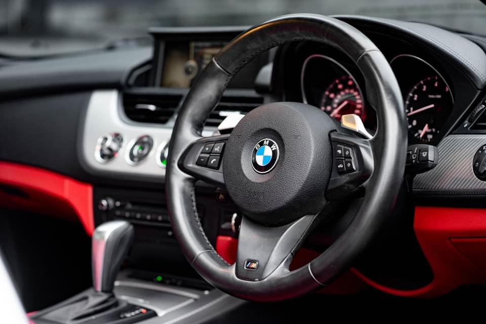 BMW Z4 2.3i s-Drive M-Sport Package (model E89) ปี2011