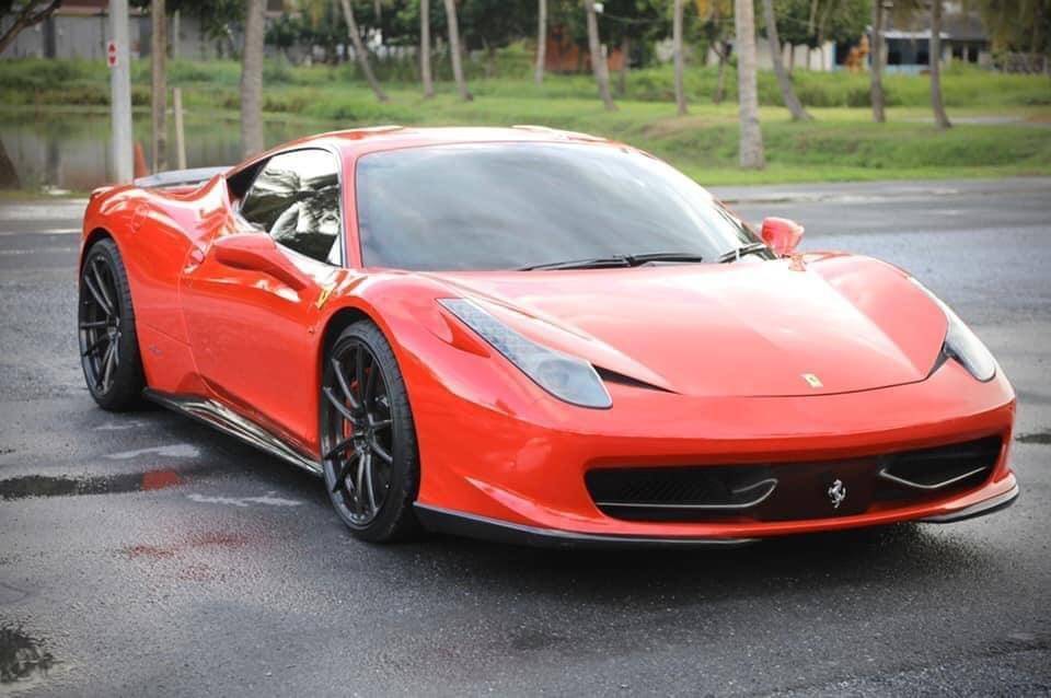 Ferrari 458 Italia ปี 2011