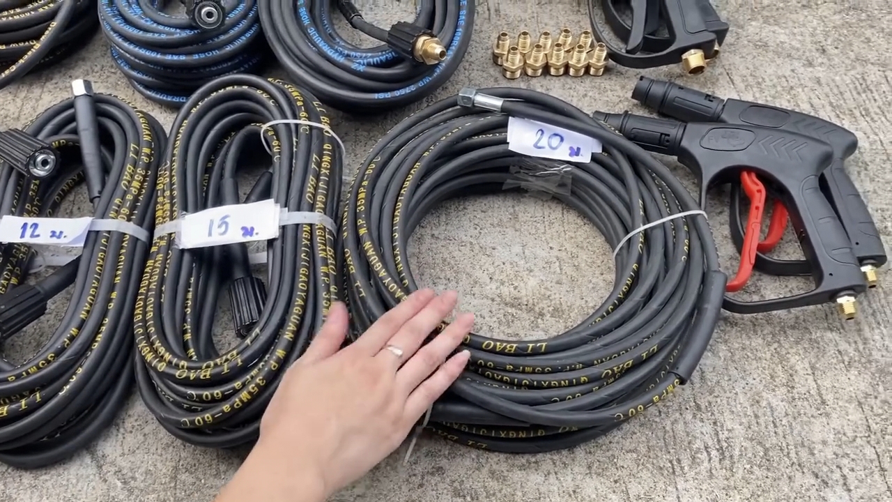 สายอัดฉีด มีหลายขนาด