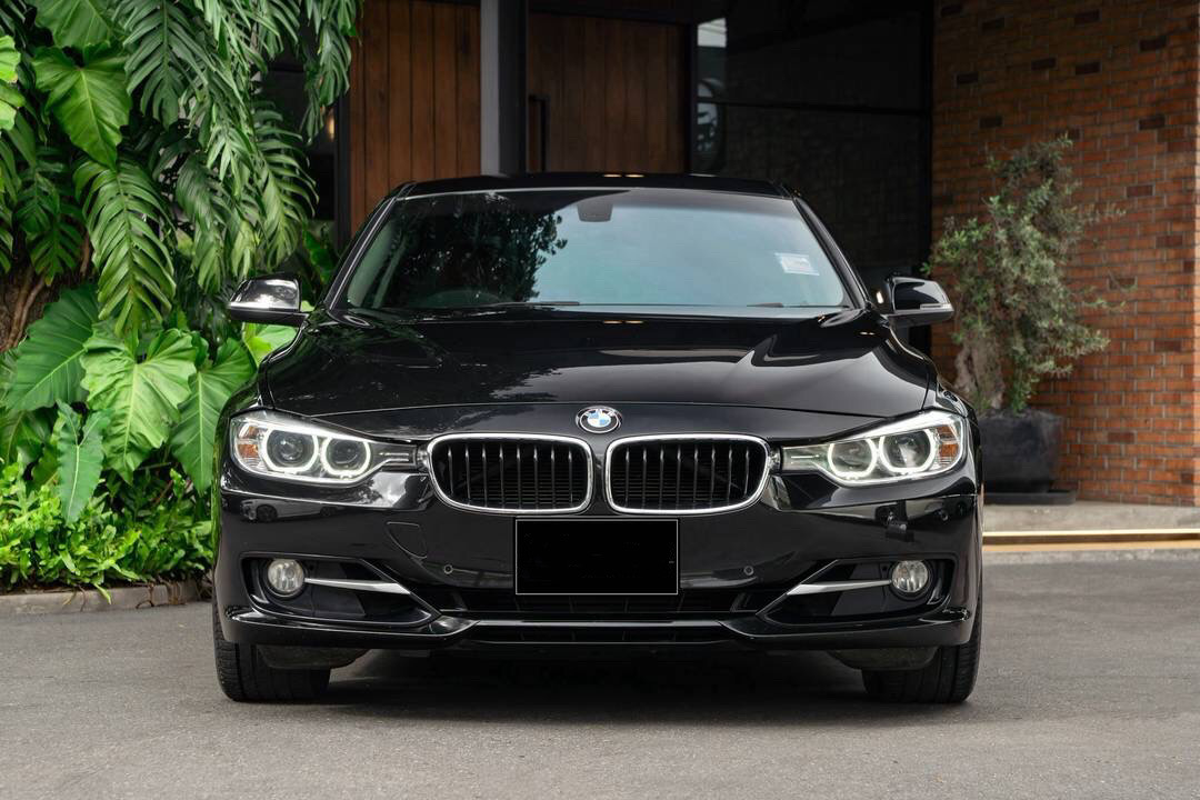 BMW 320i Sport ปี2013