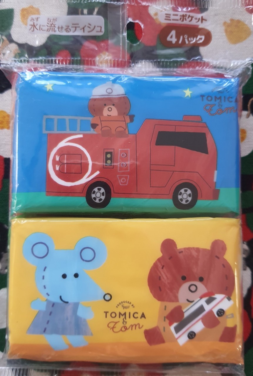 Printed Tissues ทิชชู่พกพา TOMICA & TOM MADE IN JAPAN ของแท้จากญี่ปุ่น 1 แพ๊ค มี 4 ซองค่ะ