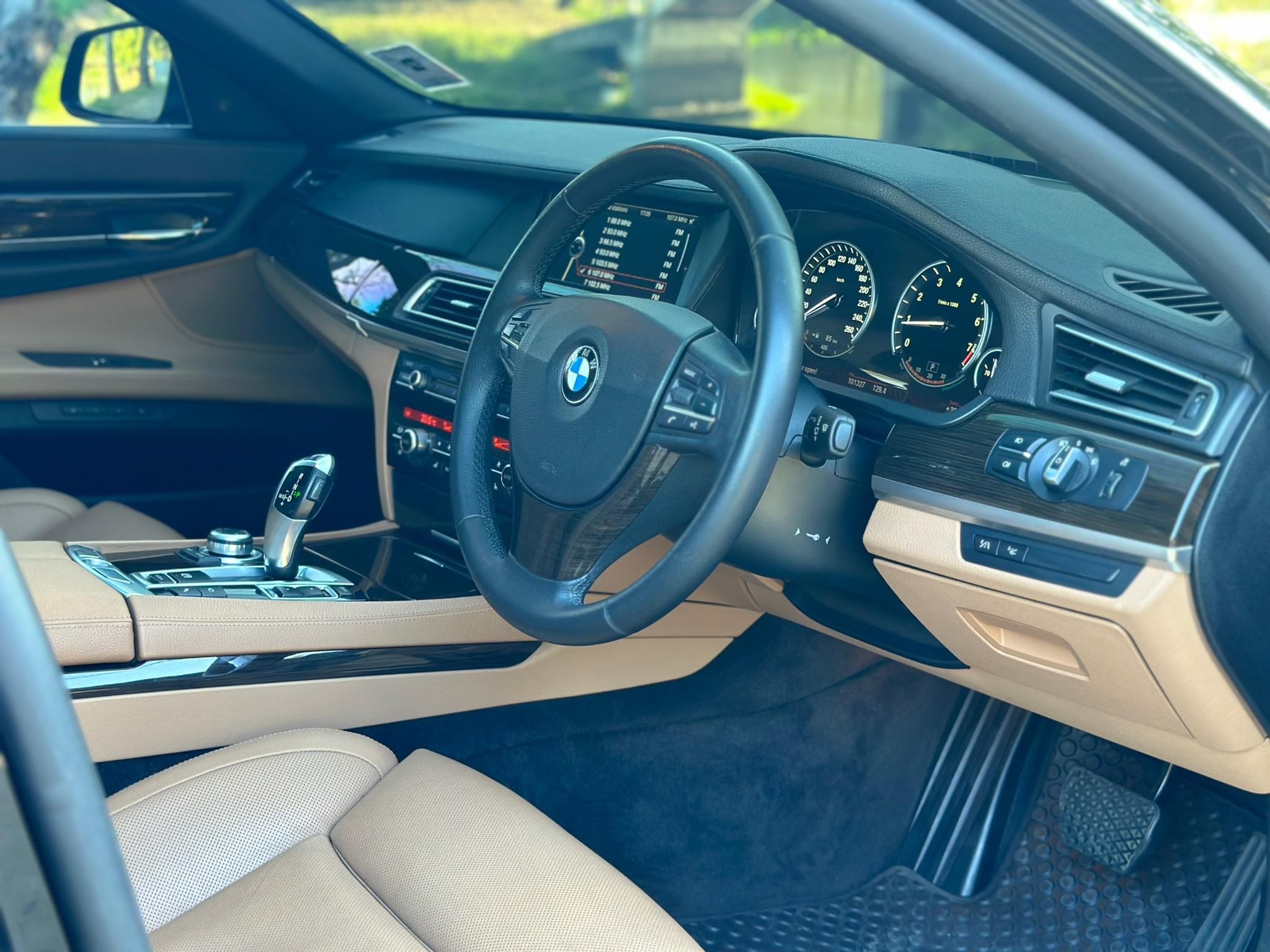 Bmw series740 Li ปี2012