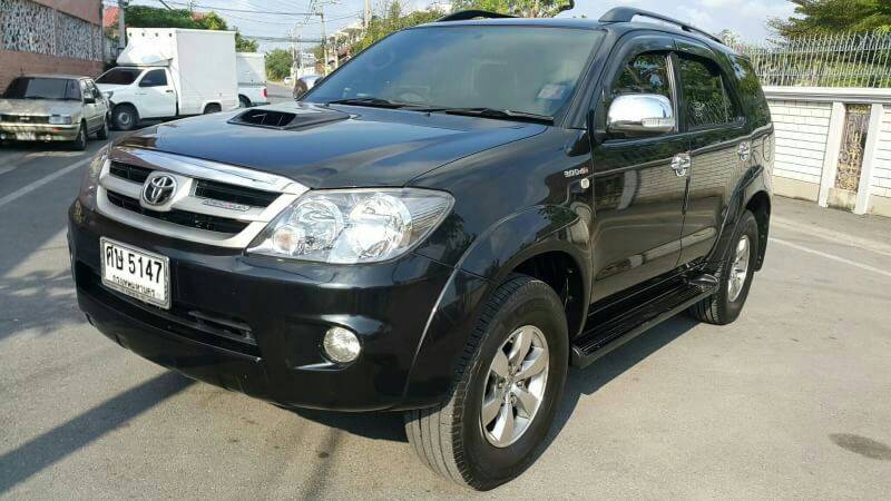TOYOTA FORTUNER ปี 2005 สีดำ