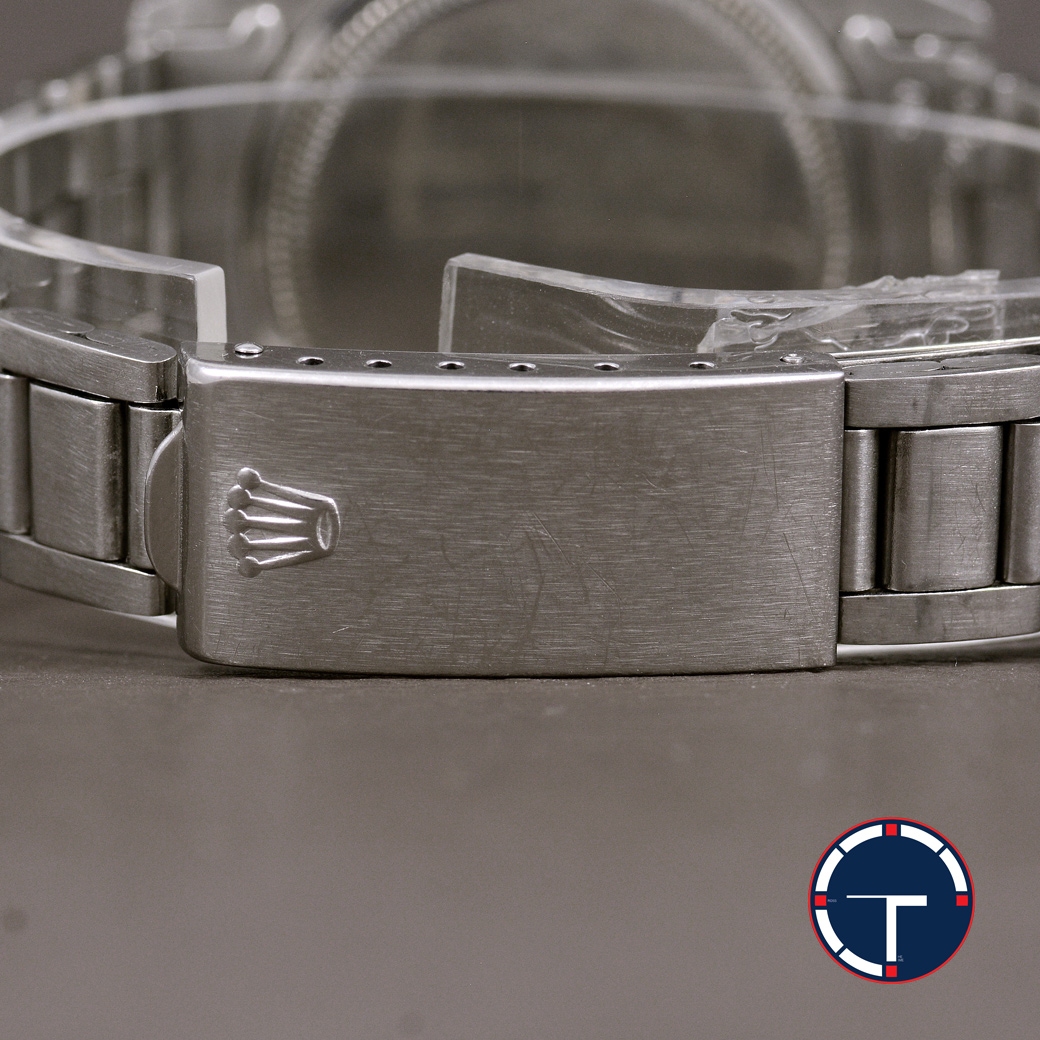Rolex Ref.6426 หน้าปัดสีเงิน สายOysterแท้ ตัวเรือนไม่เคยขัด มีใบ ปี1973 ไขลาน ขนาด 34 mm