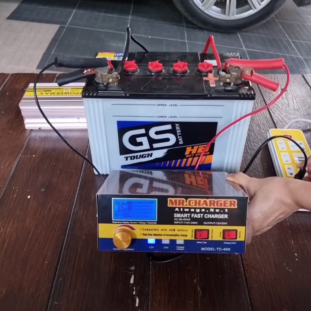 เครื่องชาร์จแบตเตอรี่ มิสเตอร์ชาร์จเจอร์ 12V 24V 20A แถมฟรี ชุดบล็อค