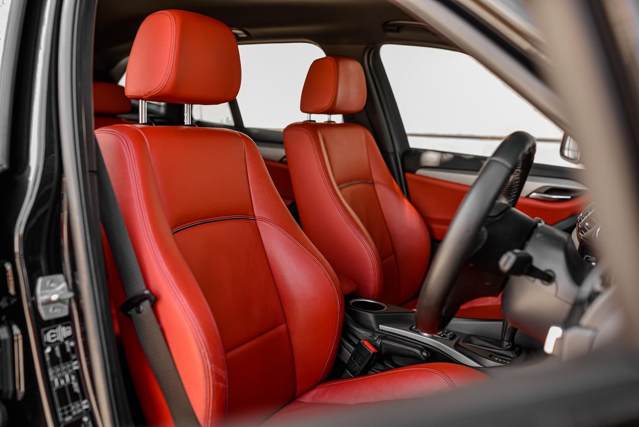 BMW X1 sDrive18i Msport LCI ปี 2015