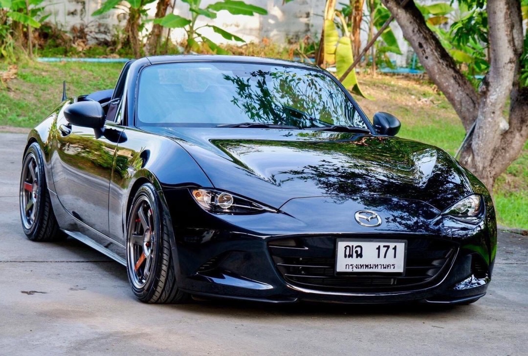 Mazda MX-5 Roadster (ND) 990S Lightweight Edition หลังคาผ้าใบเปิดประทุน ปี2023