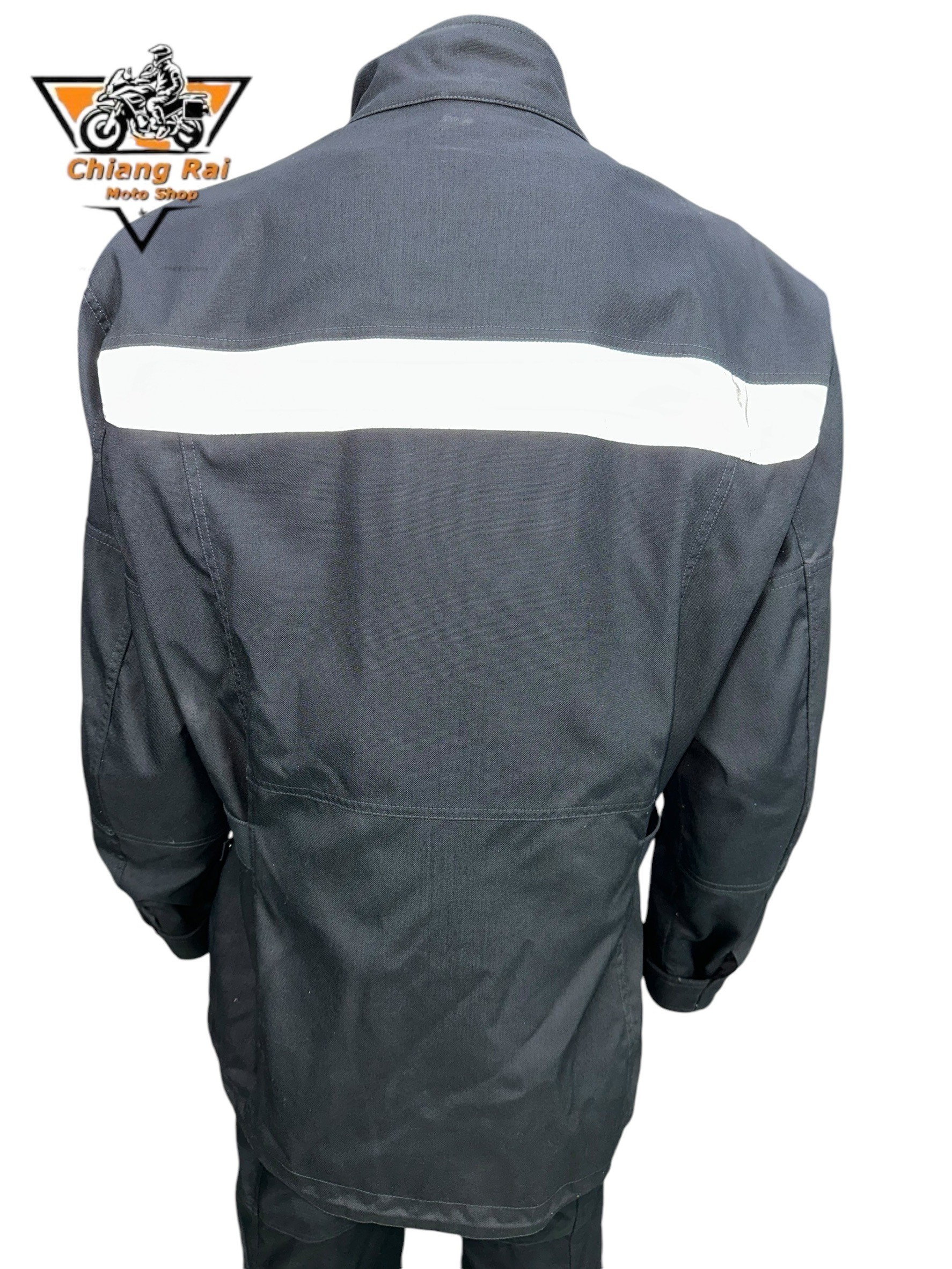 ชุดสำหรับขี่มอเตอร์ไซด์ ( มือสอง ) SET 012 ชุดทัวริ่ง เสื้อการ์ด + กางเกง ยี่ห้อ* ** BMW***