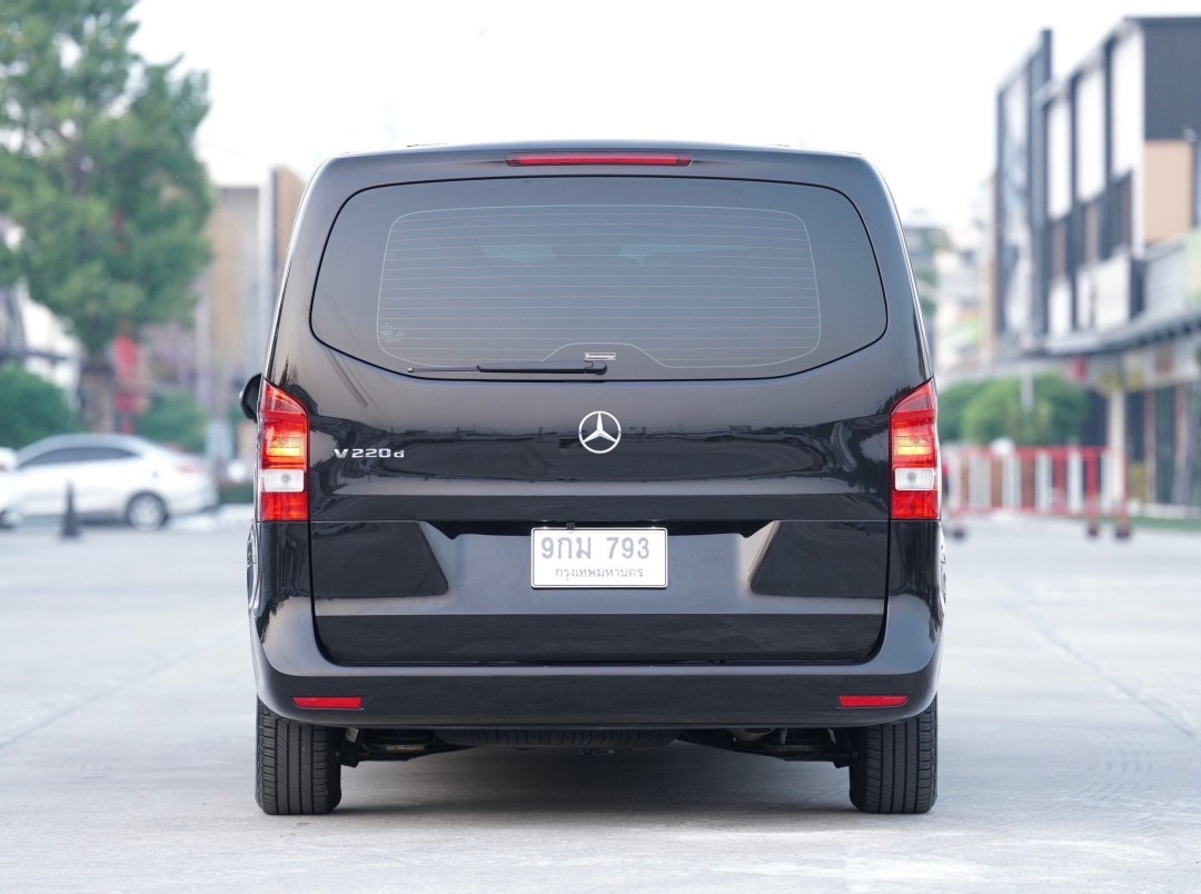 Mercedes Benz V220d ปี 2020