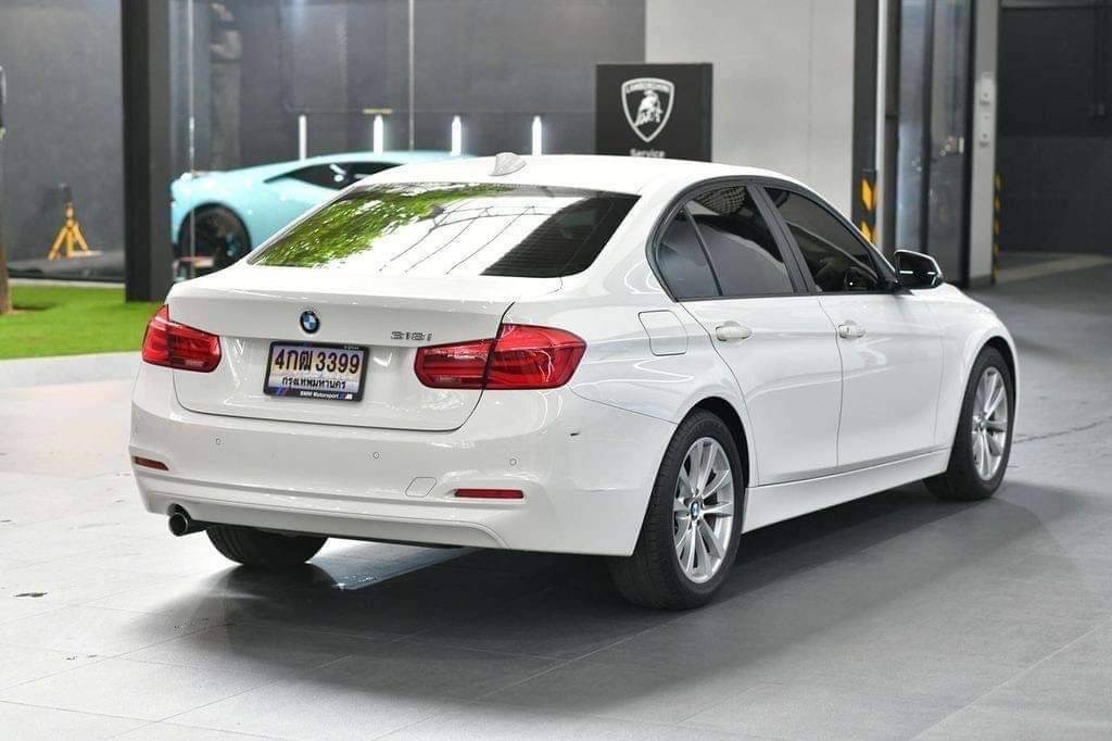 BMW 318i LCI F30 ปี 2017