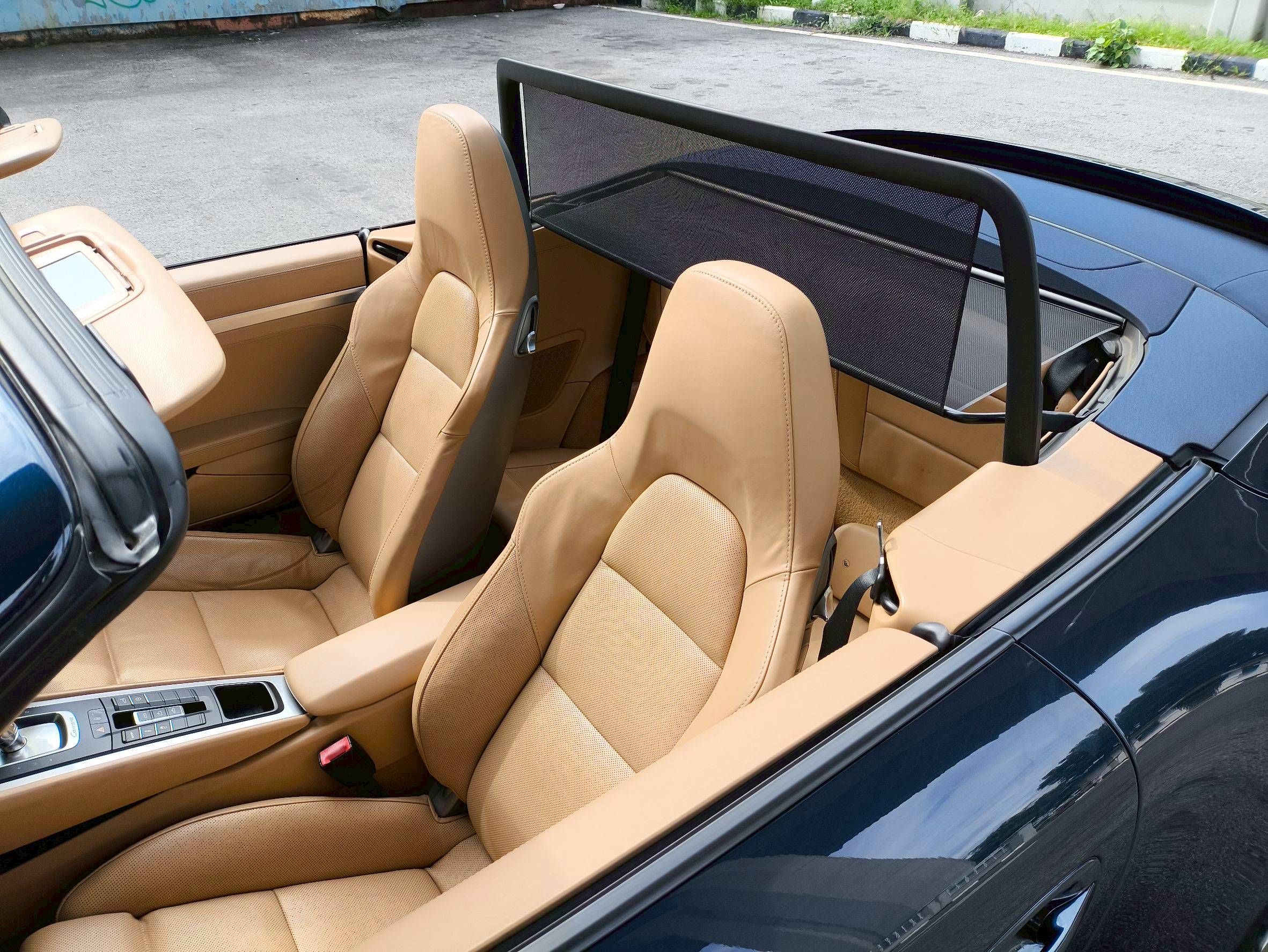 PORSCHE 911 Carrera S Cabiolet ปี 2012