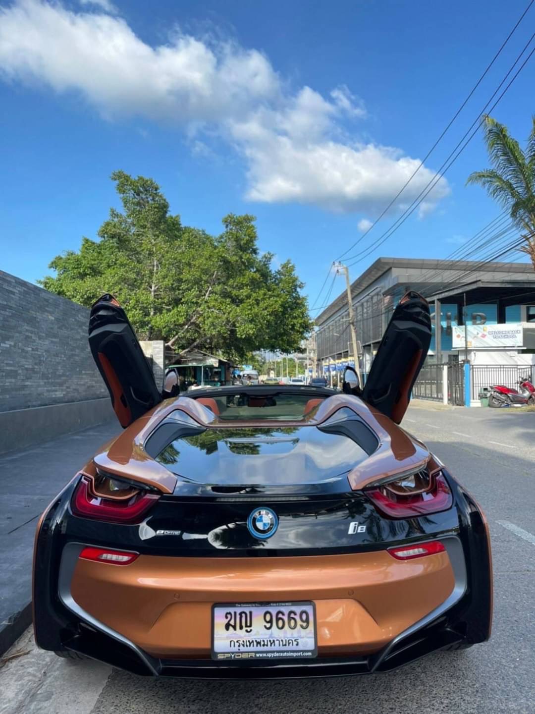 BMW I8 roadster ปี 2019