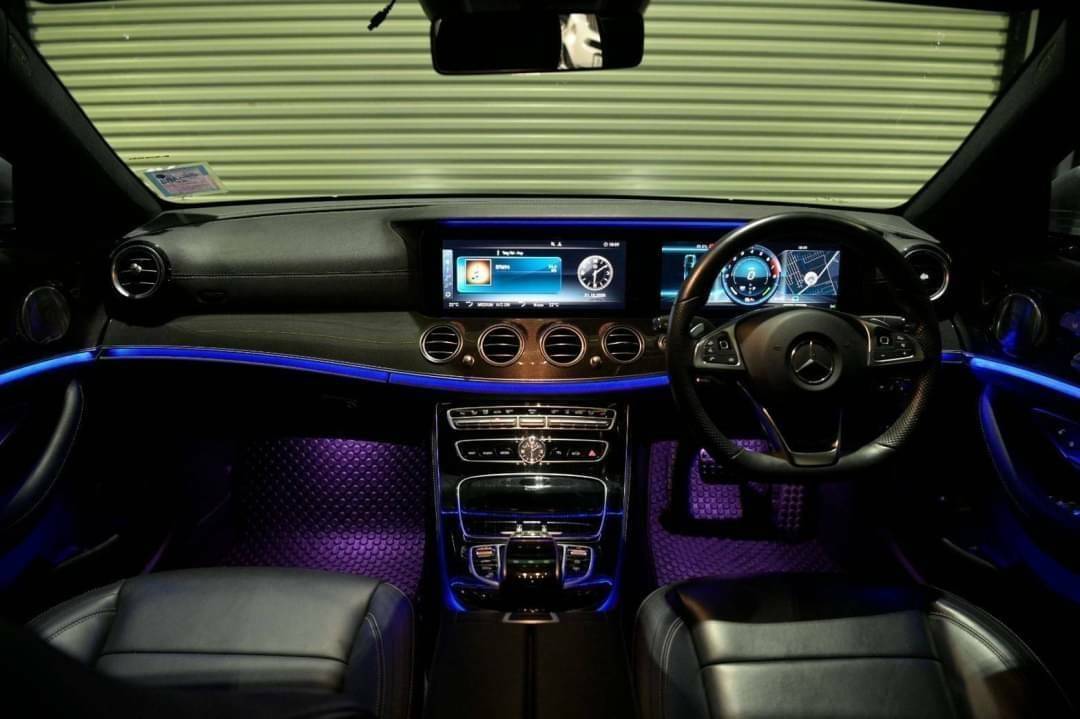 Mercedes-Benz E350e AMG ปี 2018