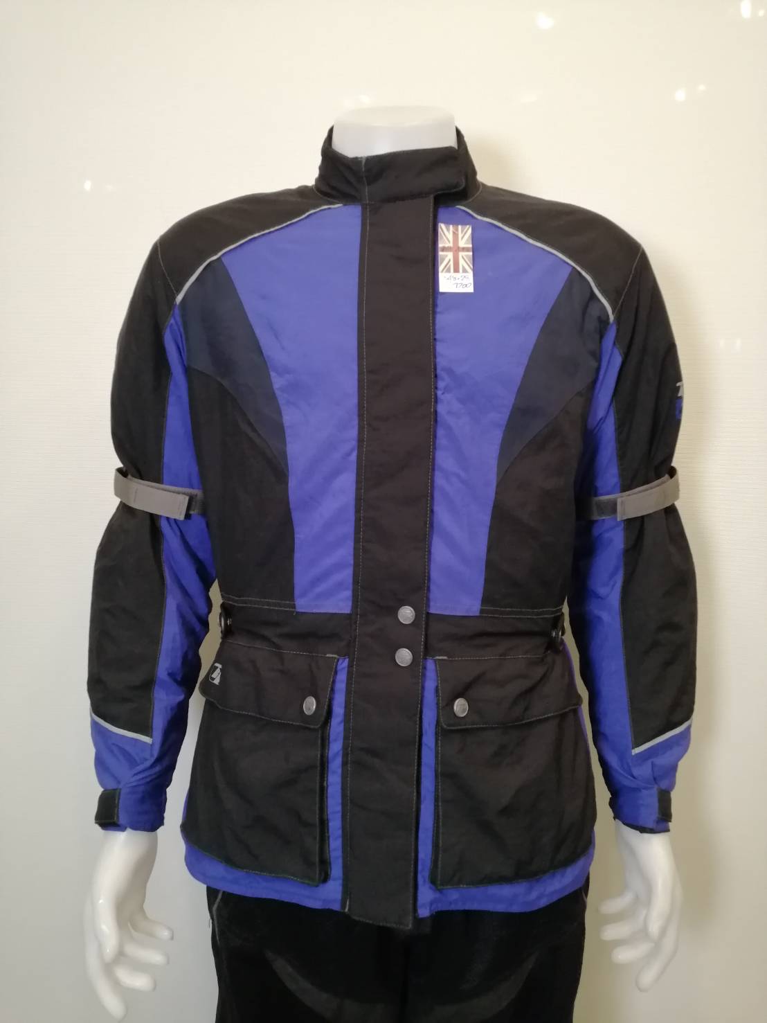 เสื้อขี่มอเตอร์ไซด์( มือสอง) RCT 418 อก 48" ยาว 28" **ยี่ห้อ GERICKE**