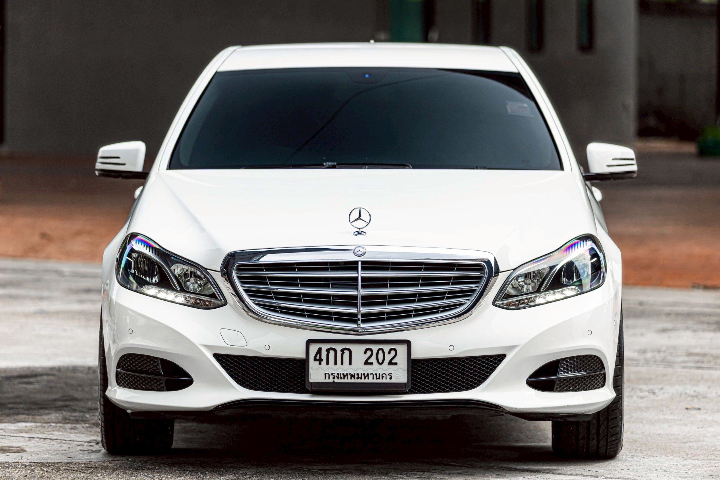 Mercedes-Benz E200 Sedan W212 Facelift ปี 2014