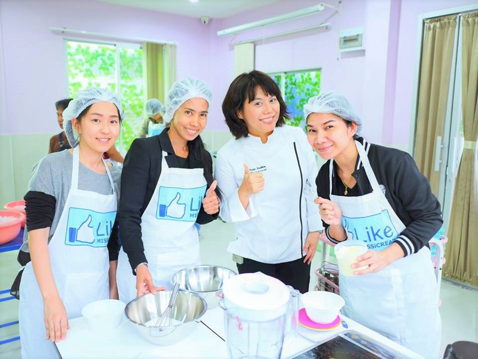 Homemade Ice cream & Artisan Gelato Class โดย อ.พรหล้า Miss Icecream