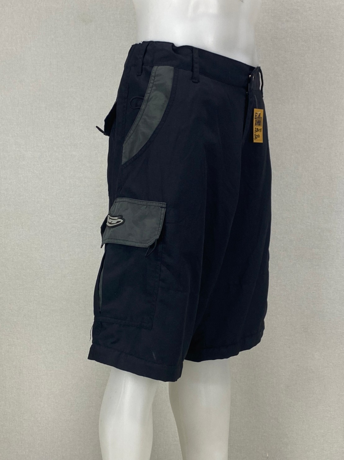 กางเกงขี่มอเตอร์ไซด์ ( มือสอง ) E&A 342: เอว 38" ยาว 11" **UT** (ขาสั้น)