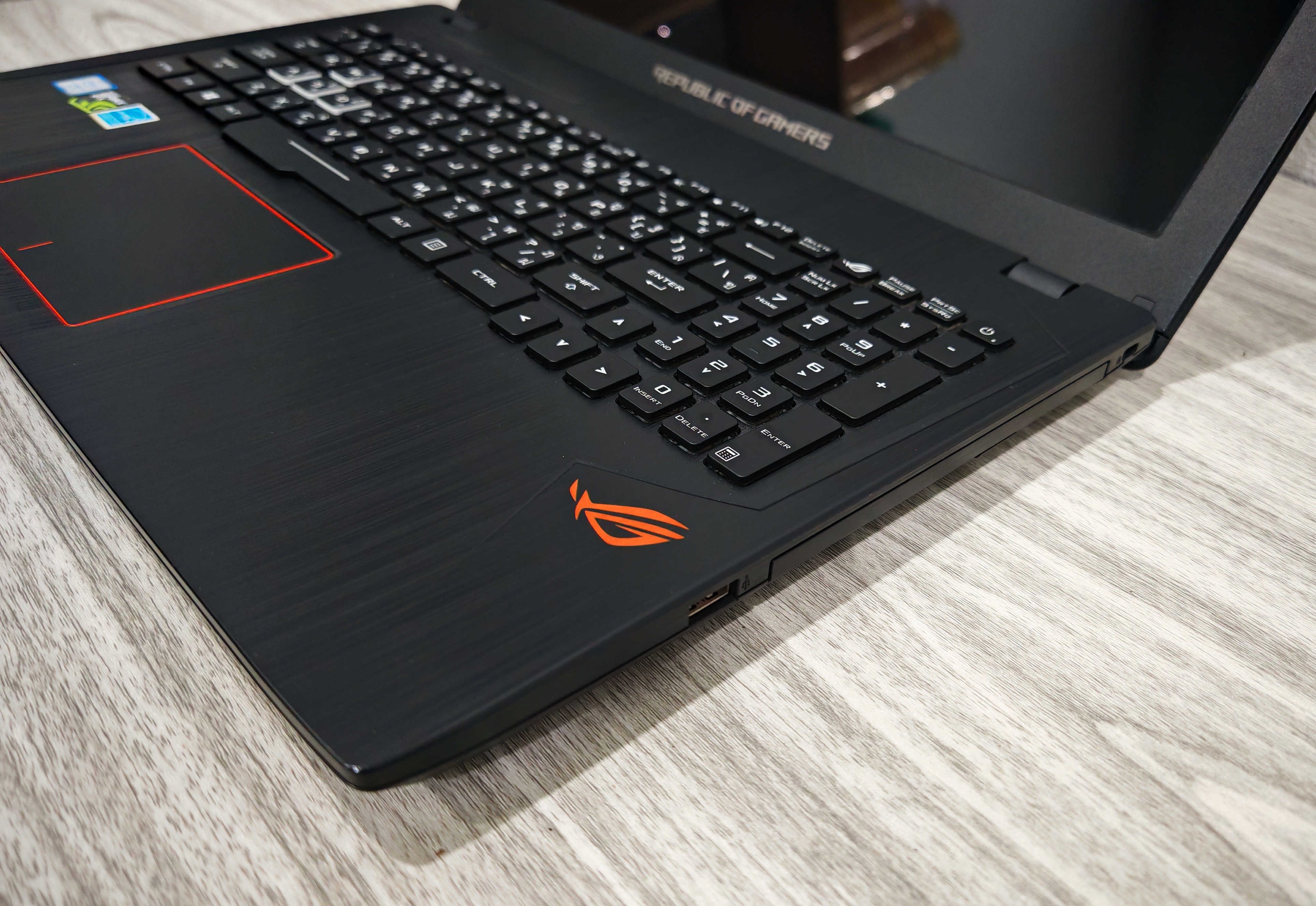 Asus ROG Strix GL553VD-FY103T