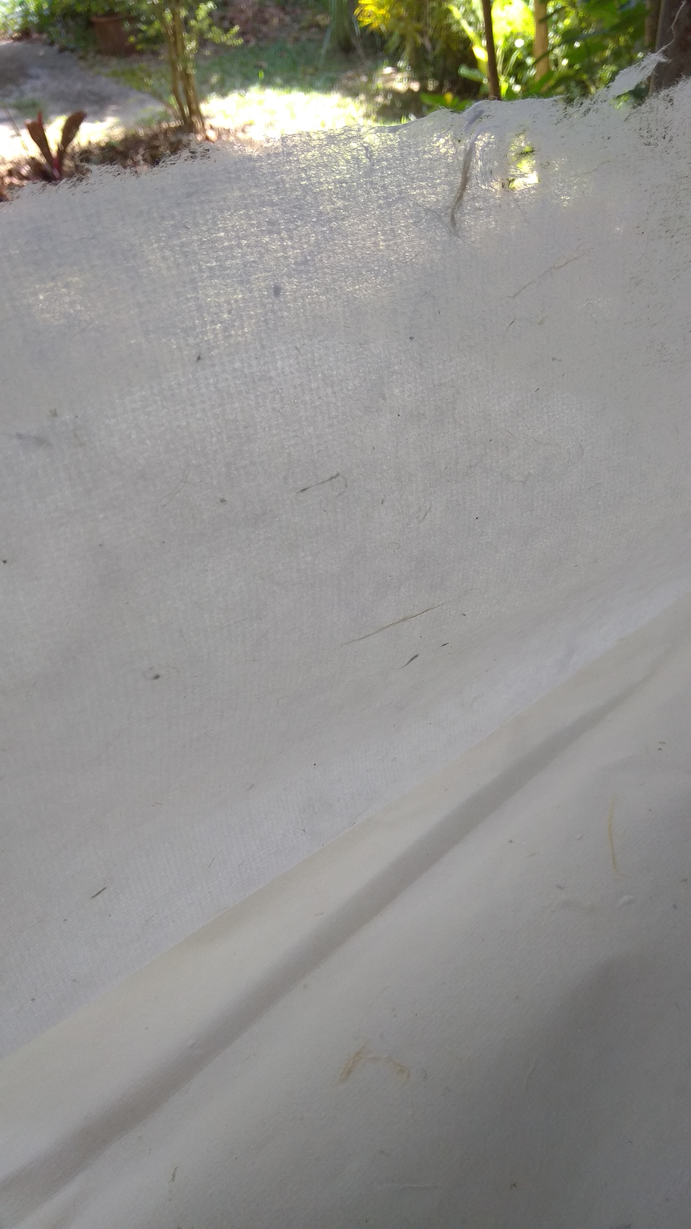 กระดาษสา บาง แบบเรียบ งานทำมือ ขายเป็นปึก 1 ปึก ต่อ1 สี 50 แผ่น แผ่นละ 5บ . เลือกสีทักไลน์