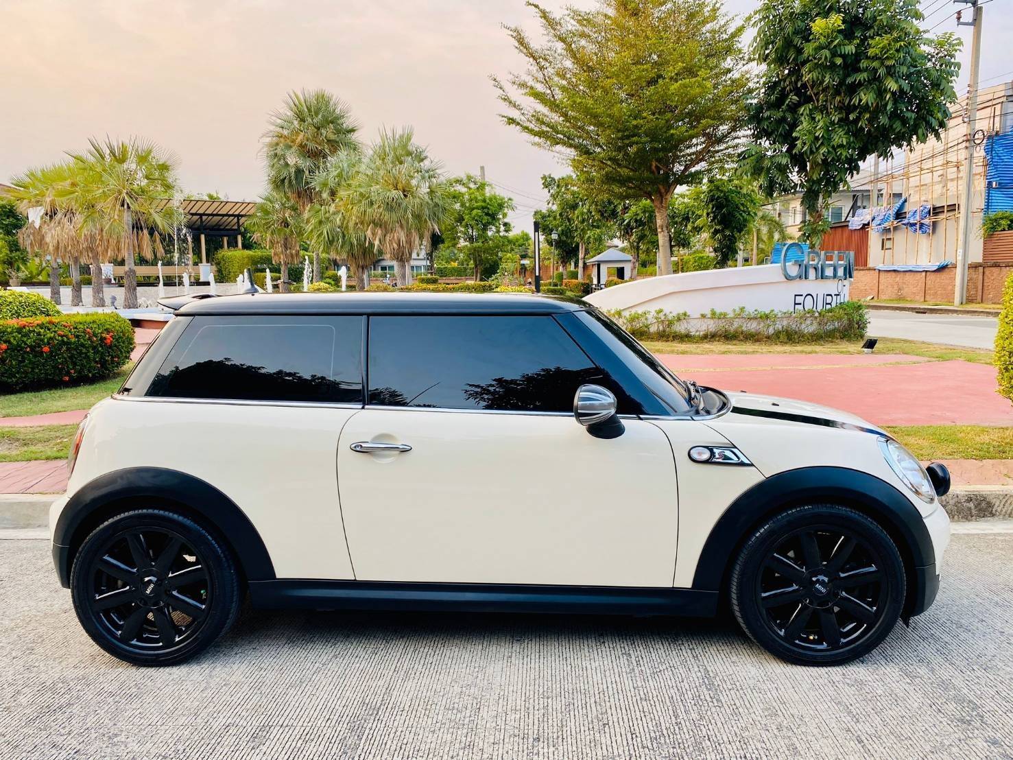 MINI COOPER S R56 ปี 2008