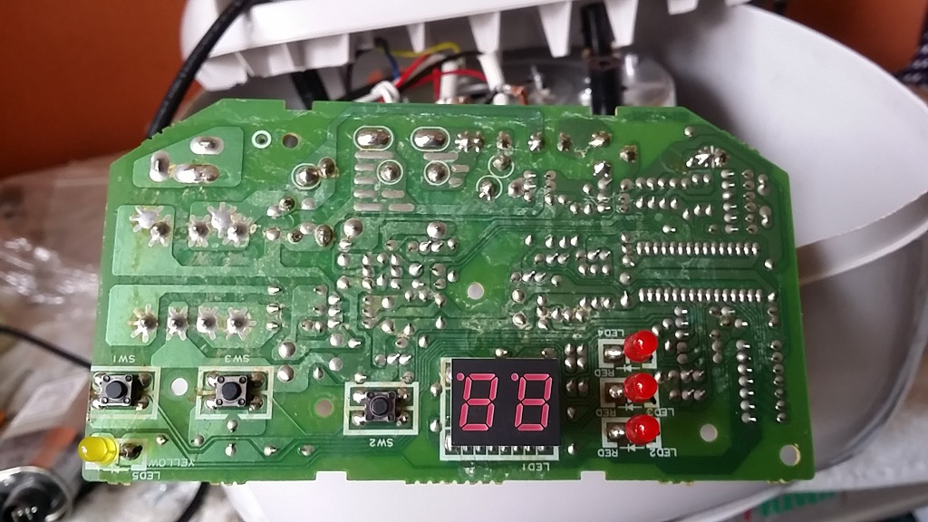 ซ่อมหม้อหุงข้าว ยี่ห้อ SHARP รุ่น KS-ZT10 อาการเครื่องซ๊อตเปิดไม่ติด