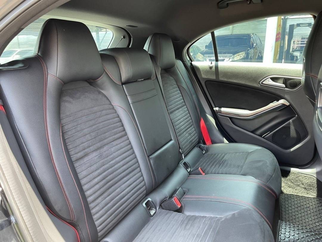 Mercedes Benz A250 AMG Sport ปี 2013