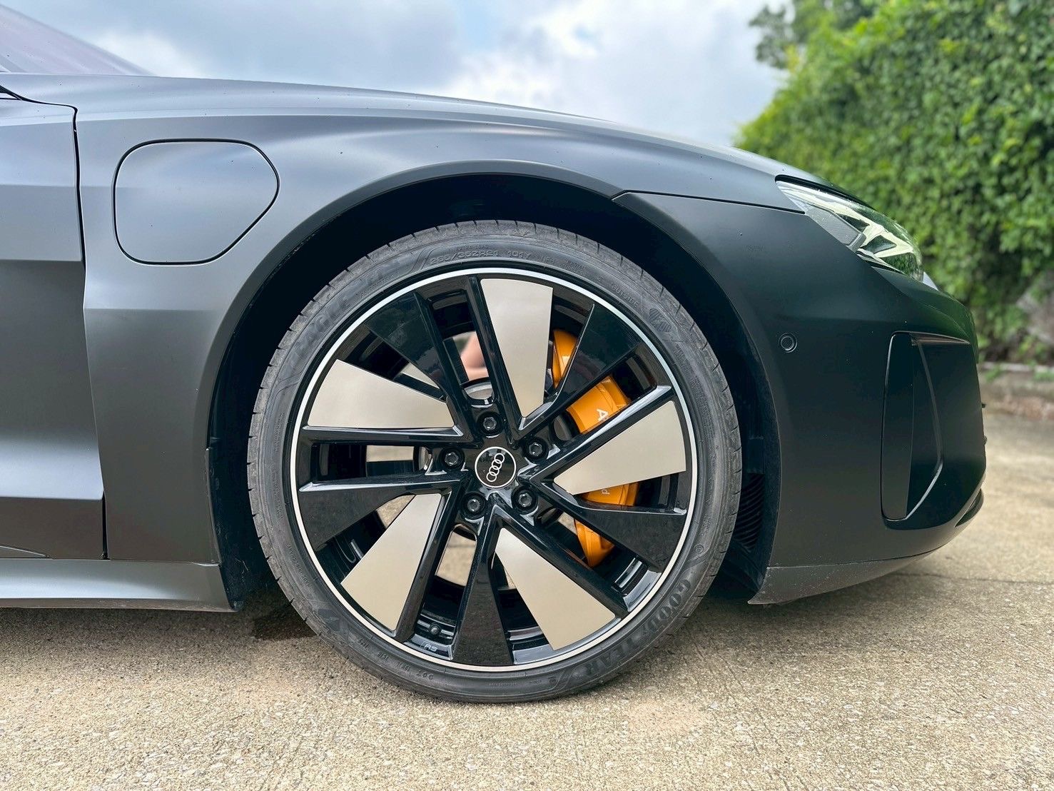 Audi E-Tron GT Performance ปี 2021