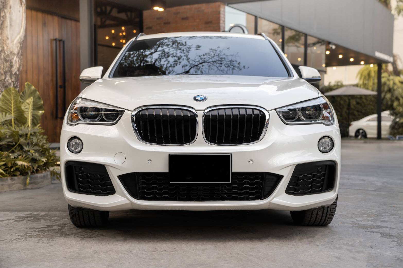 BMW X1 1.8sDrive M Sport ปี 2017 สีขาว