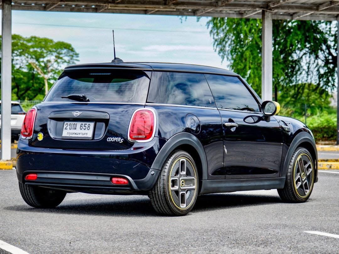 MINI Cooper SE MINI Yours Enigmatic Black Metallic LCI ปี 2021