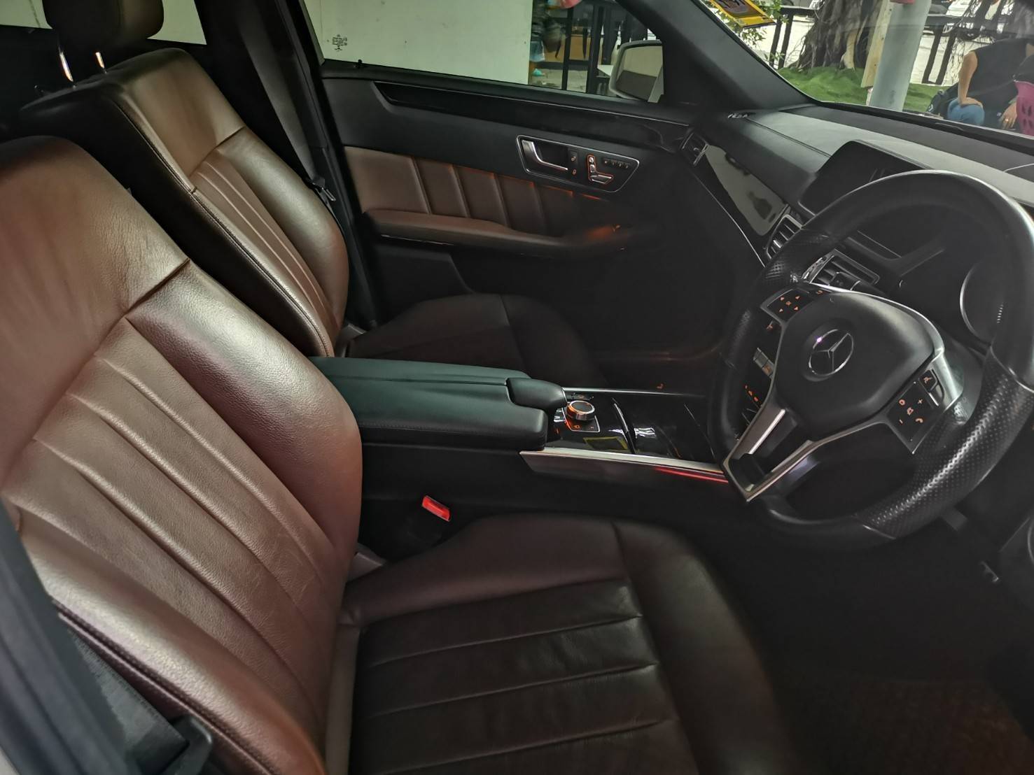 Mercedes-Benz E300 AMG Bluetec Hybrid ปี 2014