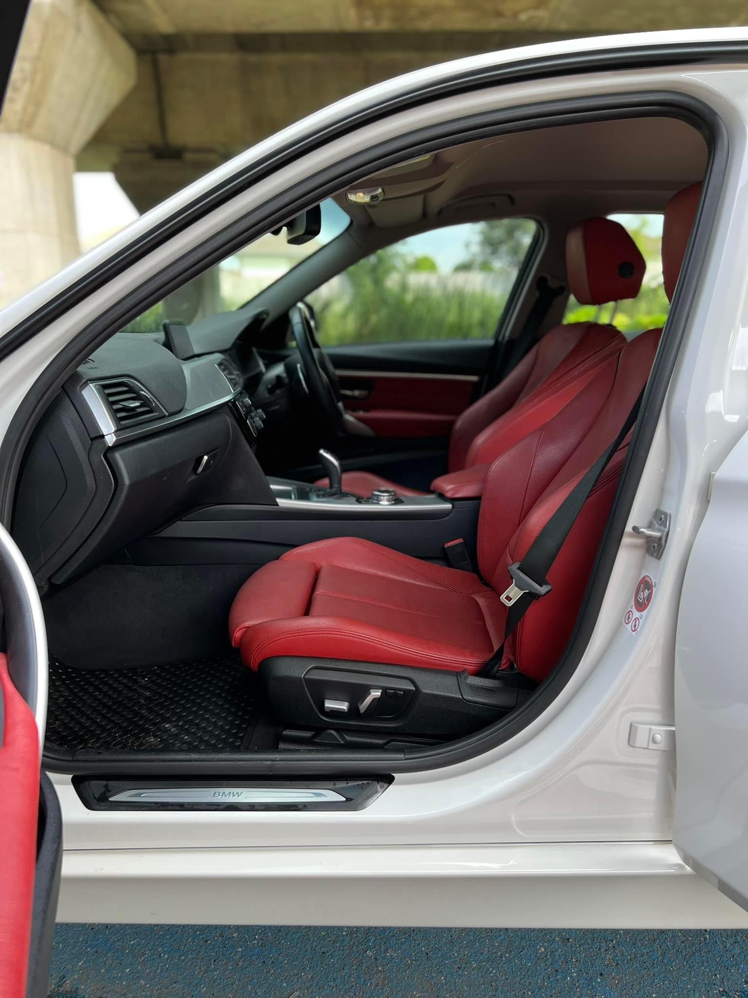 BMW 320d Sport 2.0 F30 *LCI* ปี 2016