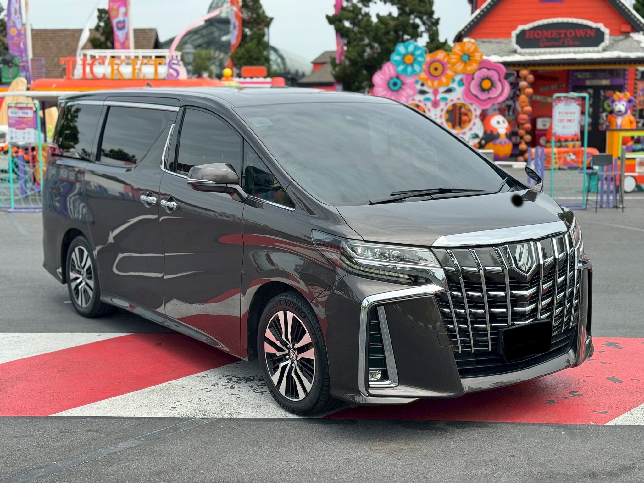 Toyota Alphard 2.5 SC Package ปี 2021