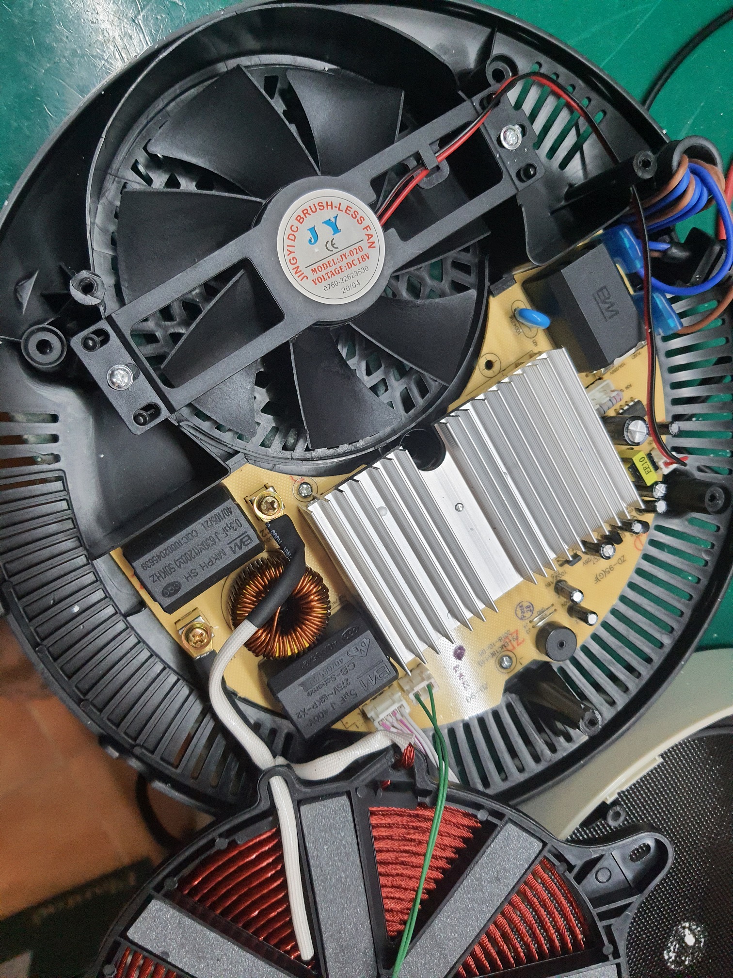 ซ่อมเตาแม่เหล็กไฟฟ้า ยี่ห้อ FIKA รุ่น FS-IC002 อาการเครื่องไม่ทำงานขึ้น Error E8