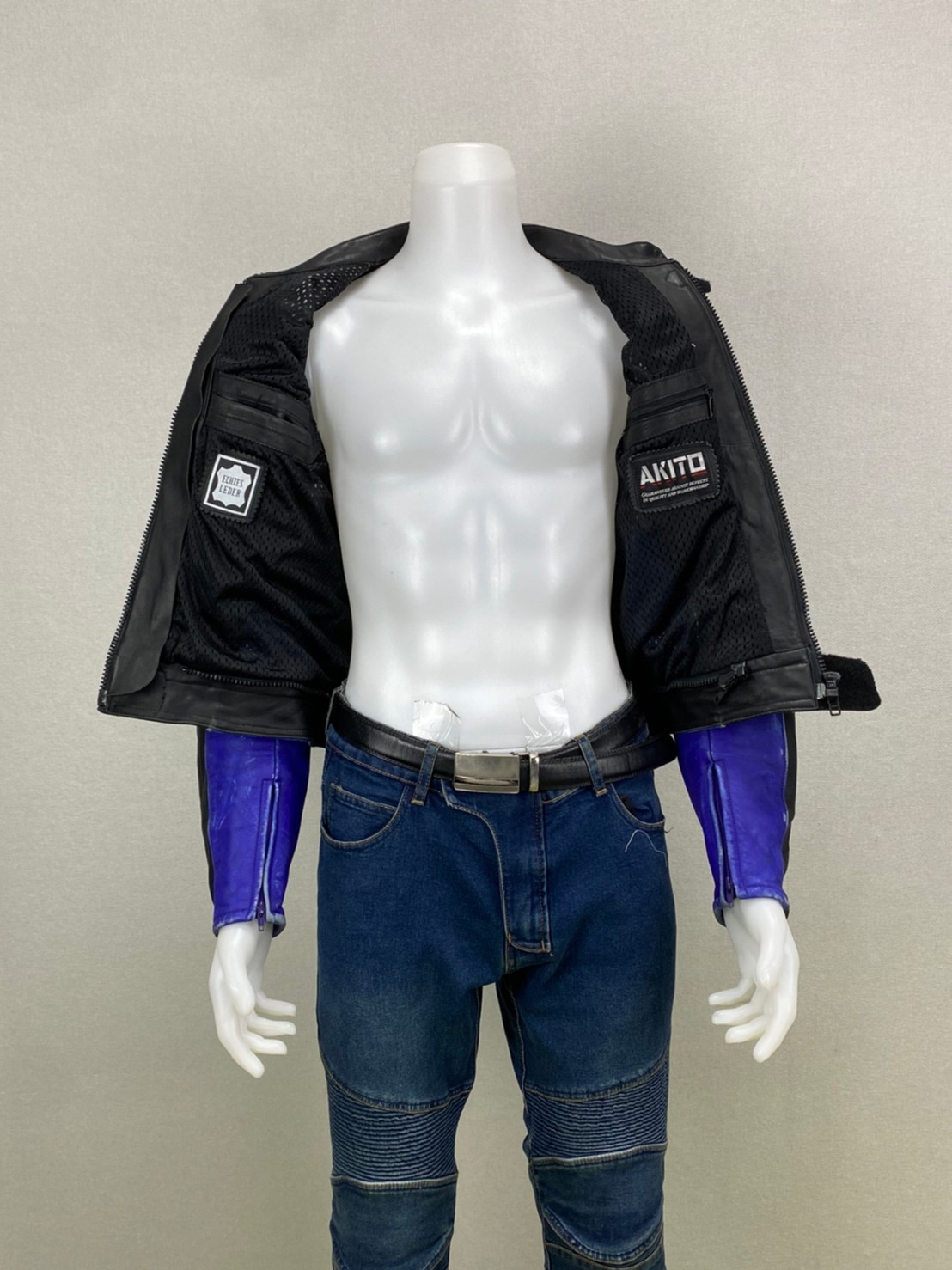 เสื้อการ์ดสำหรับขี่มอเตอร์ไซด์( มือสอง) RCSS 033: อก 42" ยาว 22" ** AKITO **