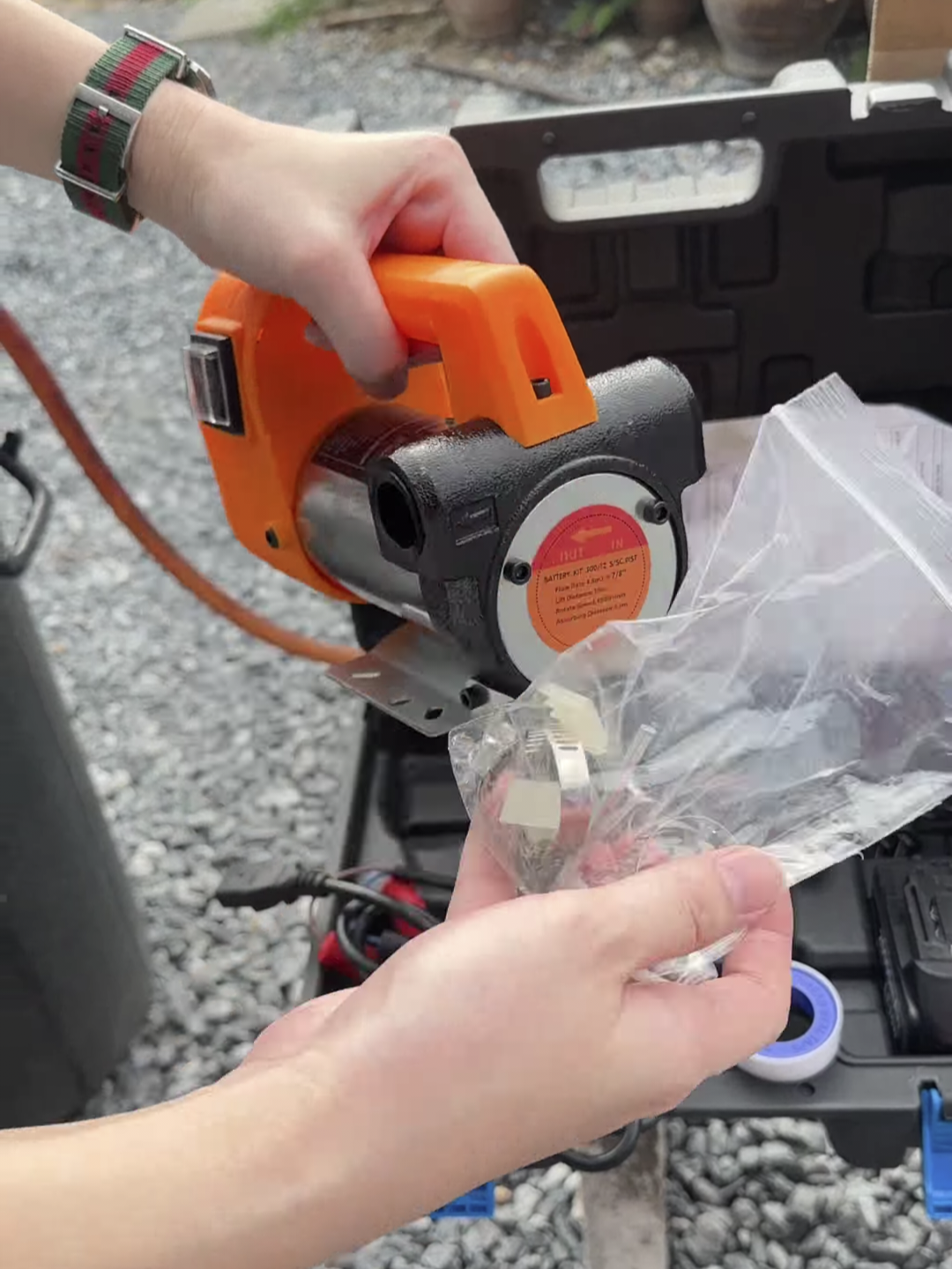 ปั๊มน้ำมันไร้สาย 2 in1 ONSEN 24V