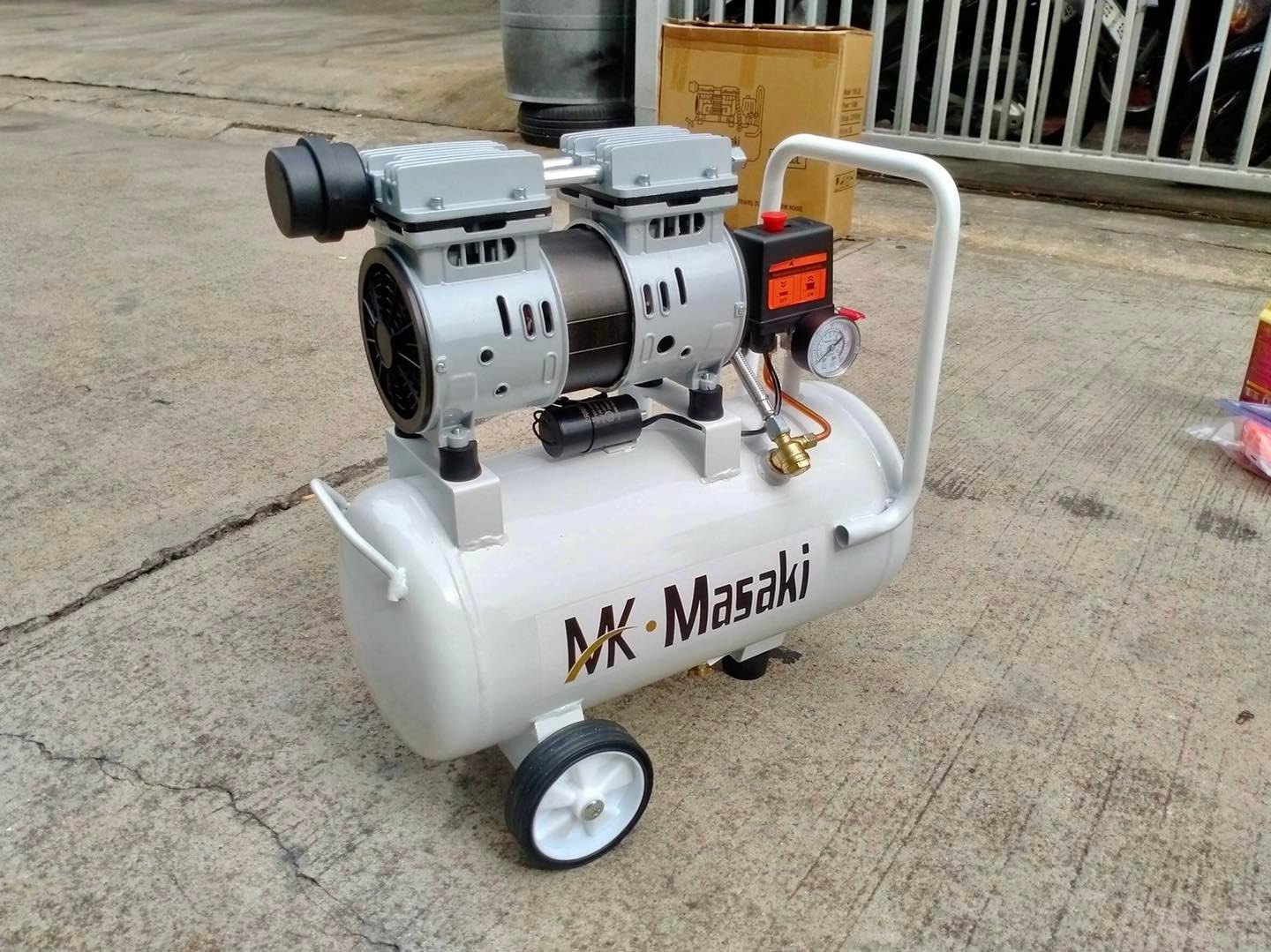 ปั๊มลม ออยฟรี 30 ลิตร ยี่ห้อ Masaki พร้อมใช้งาน