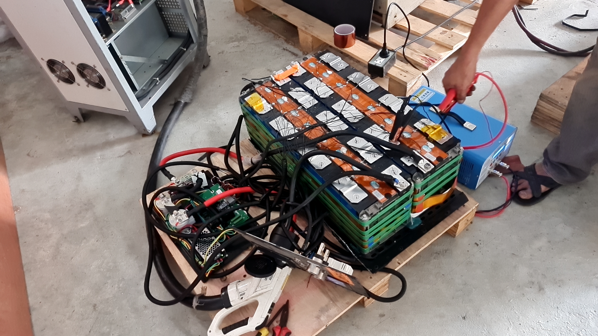 ศึกษาแบตเตอรี่ลิเธียม สำหรับใช้งานกระแสสูงๆ