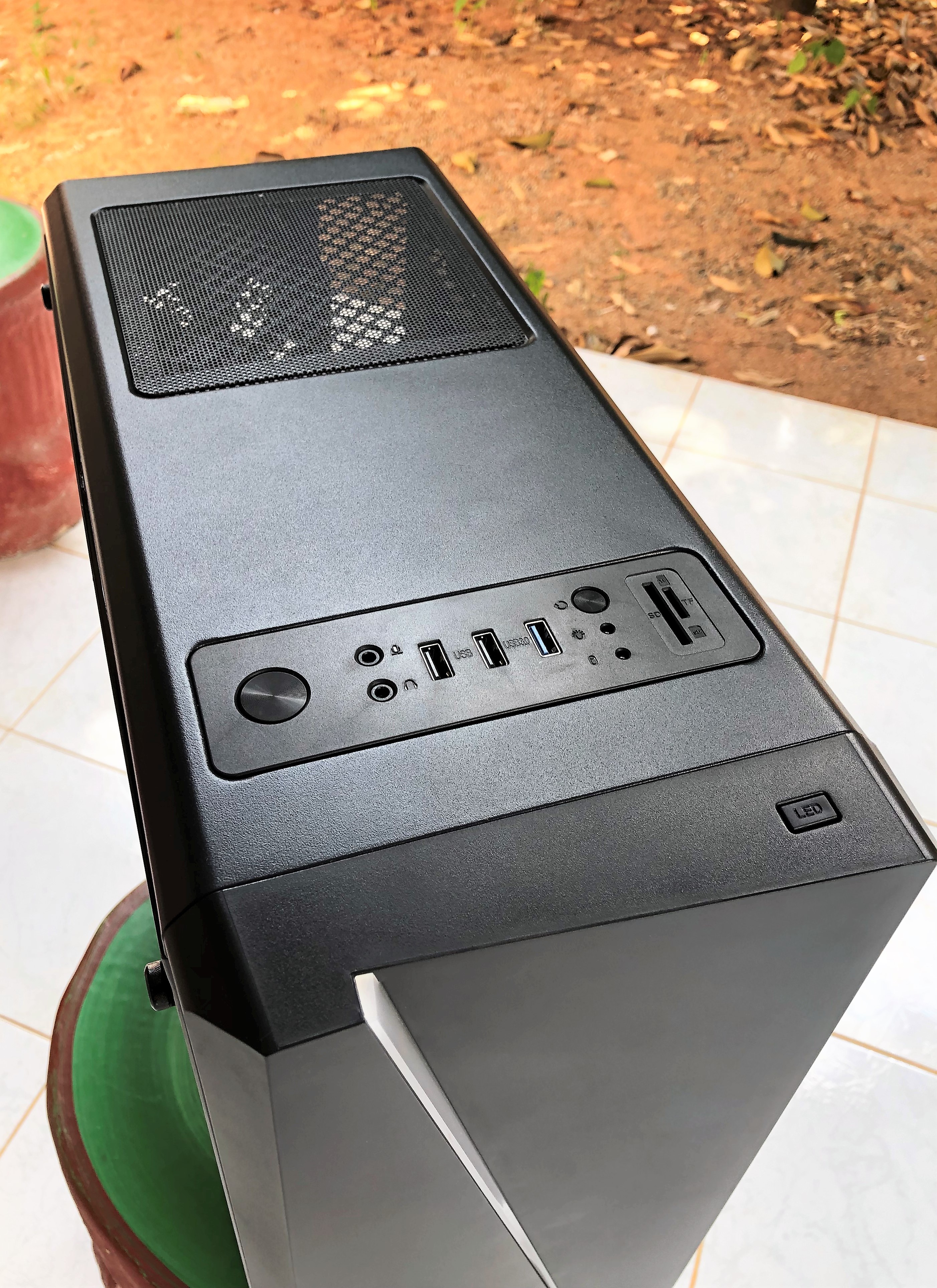 Case AEROCOOL CYLON RGB (BLACK)