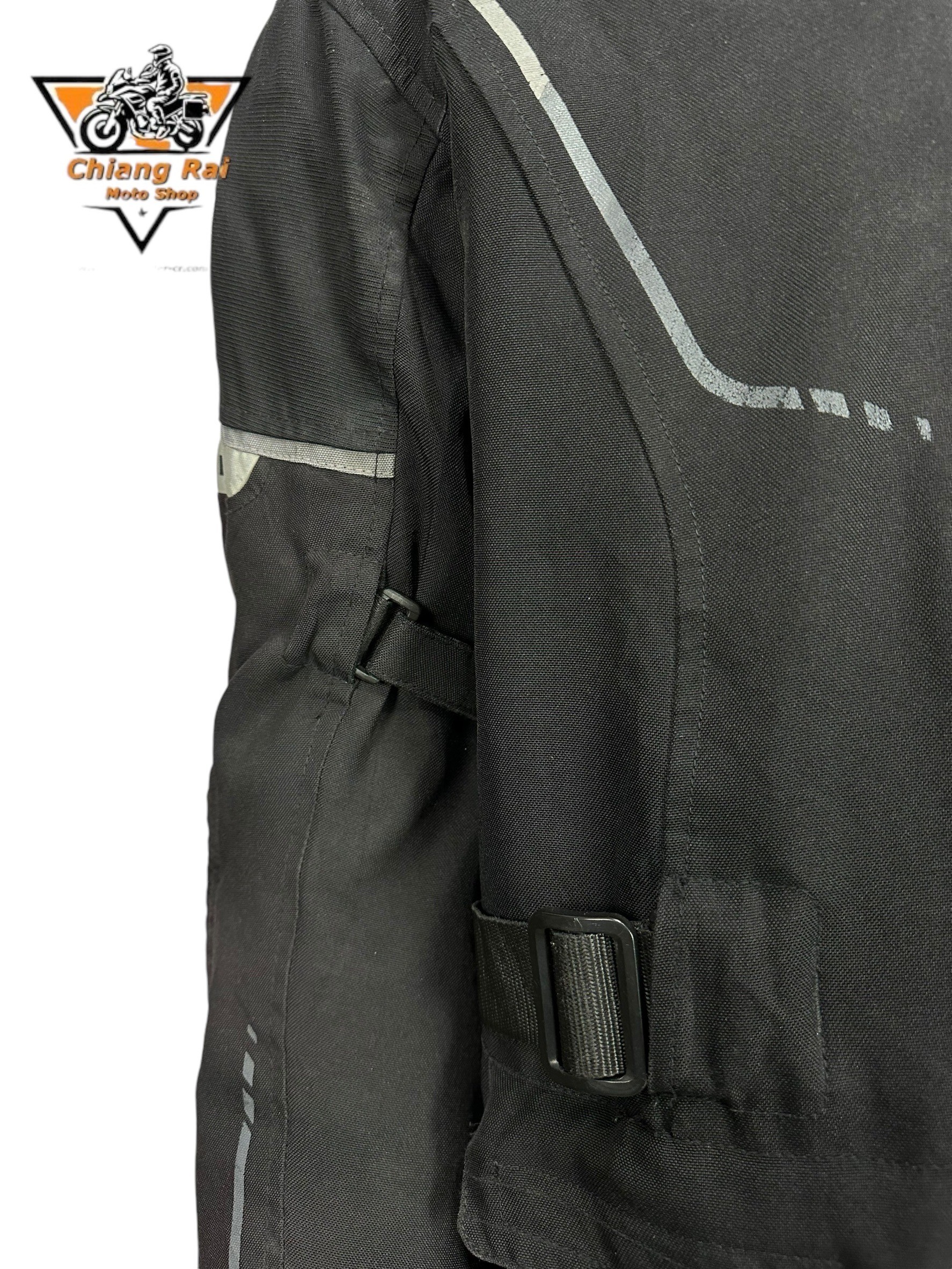 เสื้อขี่มอเตอร์ไซด์( มือสอง) RCTA 678 อก 50" ยาว 26"(XL) **RIC-HA**